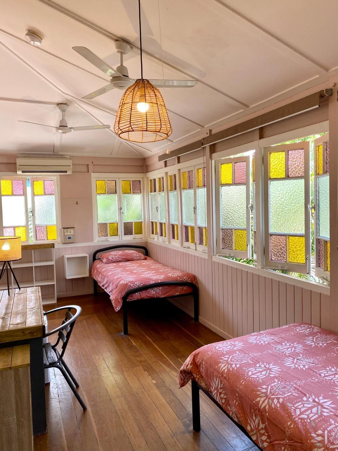 Dreamtime Hostel Comfort Triple Room with Shared Bathroom 3