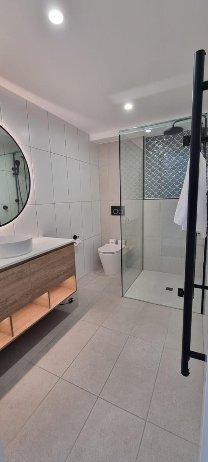 Apartment 23