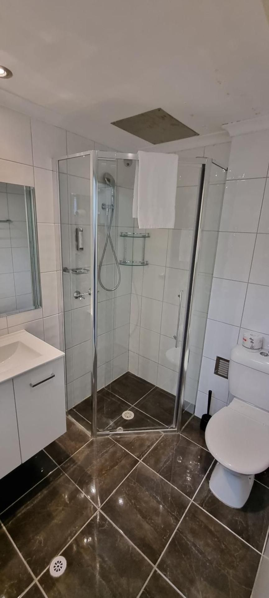 Apartment 6