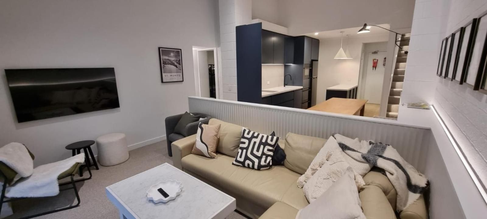 Apartment 19