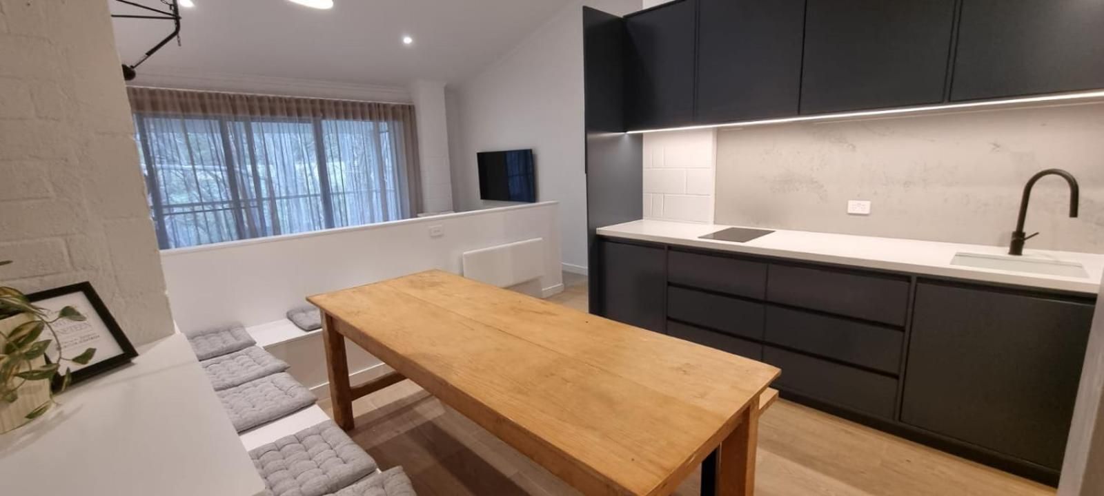 Apartment 19