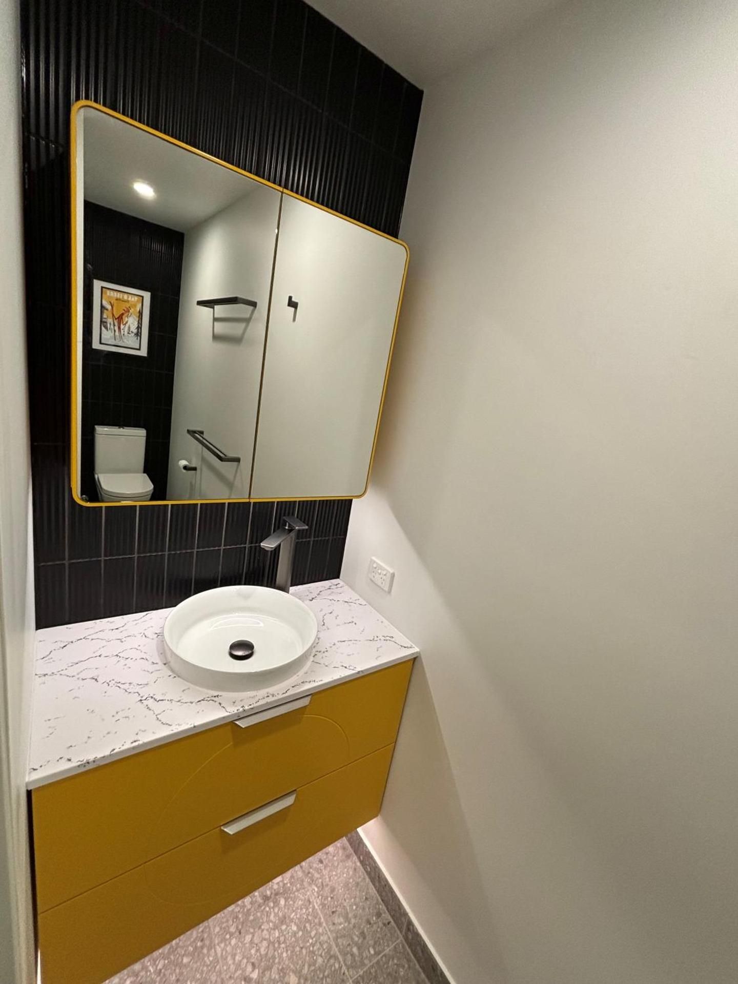 Apartment 10