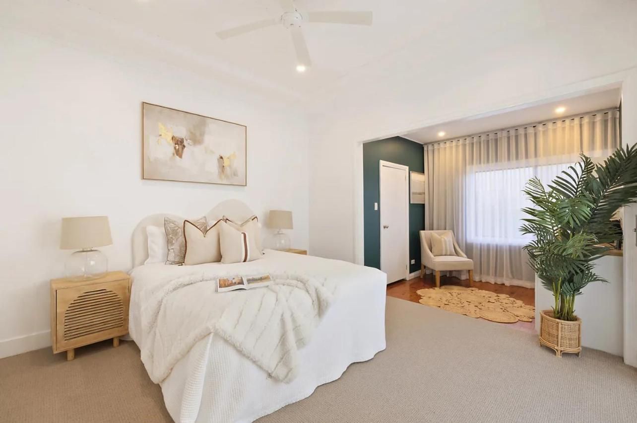 Affordable Luxury Stay Near Manly Beach Four-Bedroom Apartment 2