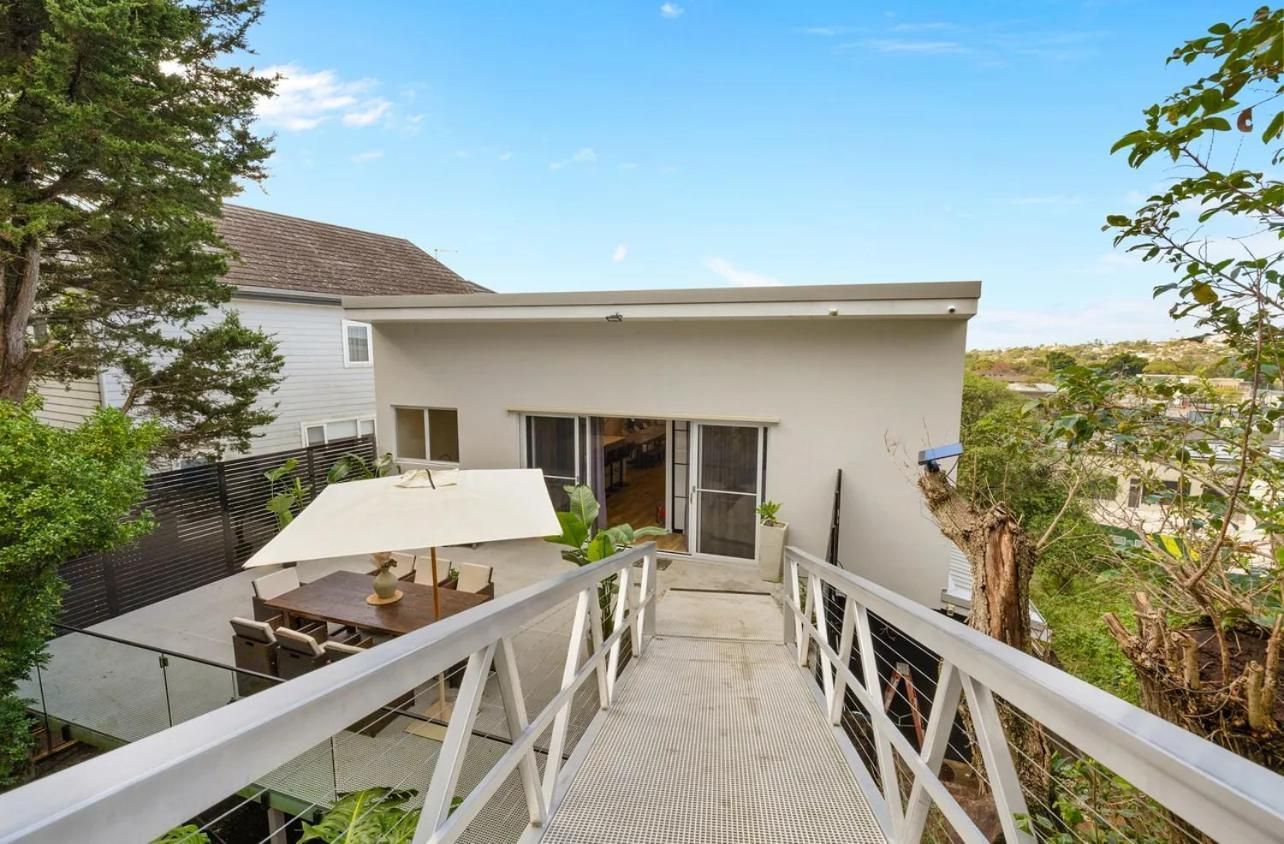 Affordable Luxury Stay Near Manly Beach