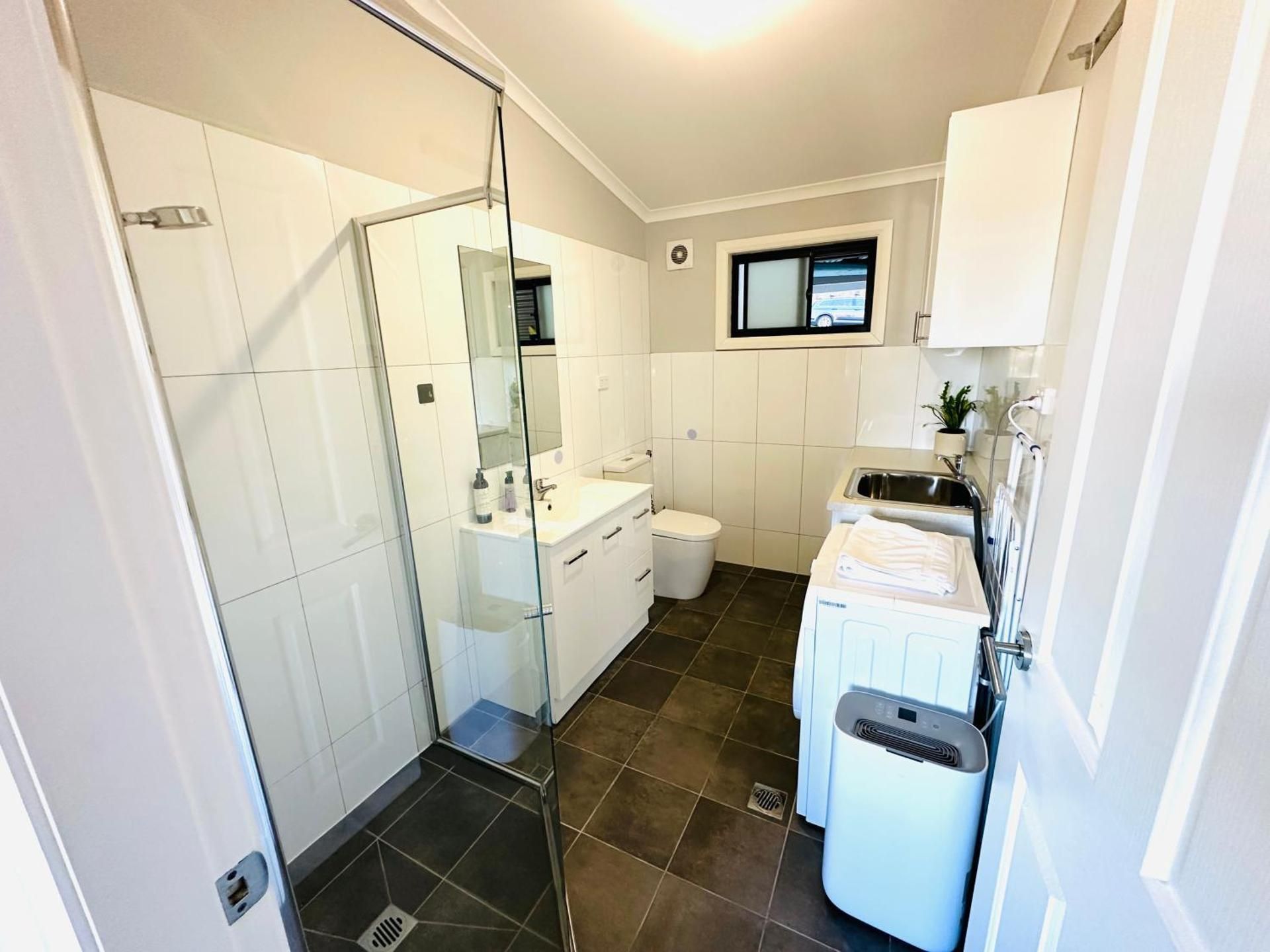 Affordable Luxury Stay Near Manly Beach Two-Bedroom Apartment