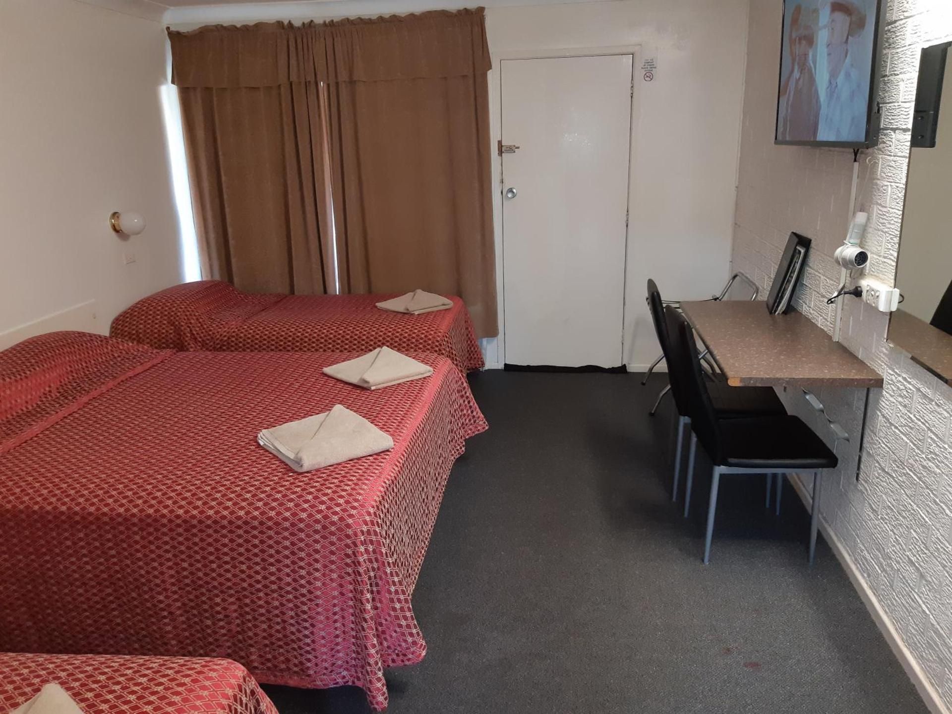 Deluxe Family Suite