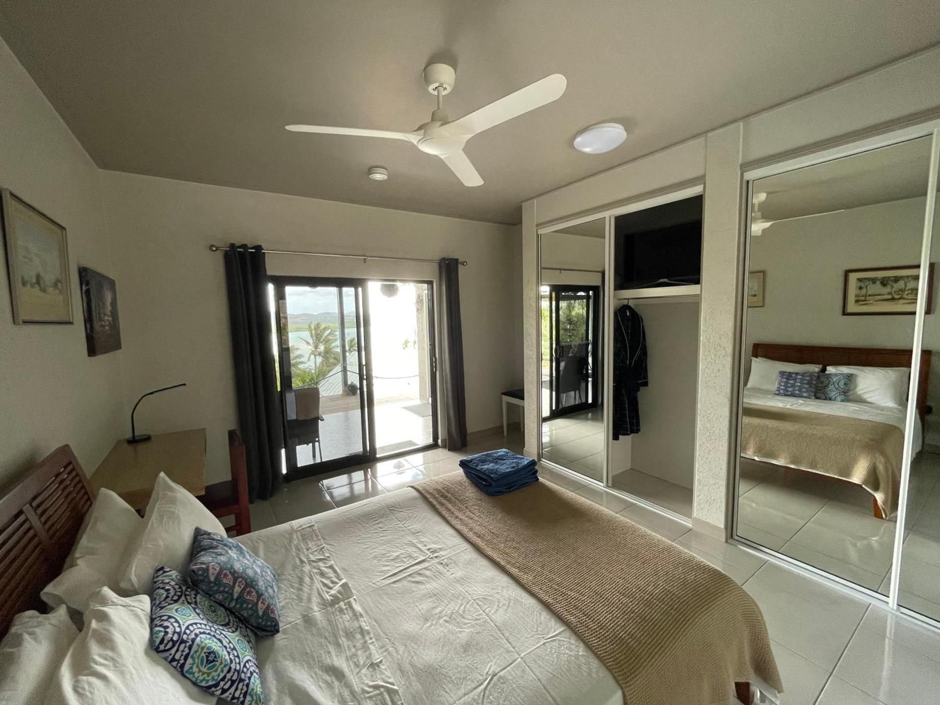 Queen Room with Sea View