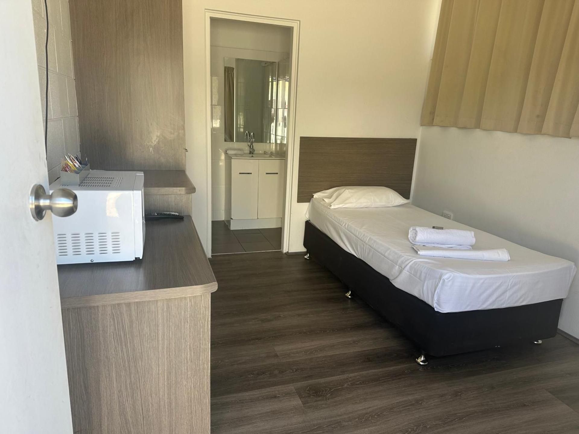 Deluxe Single Room