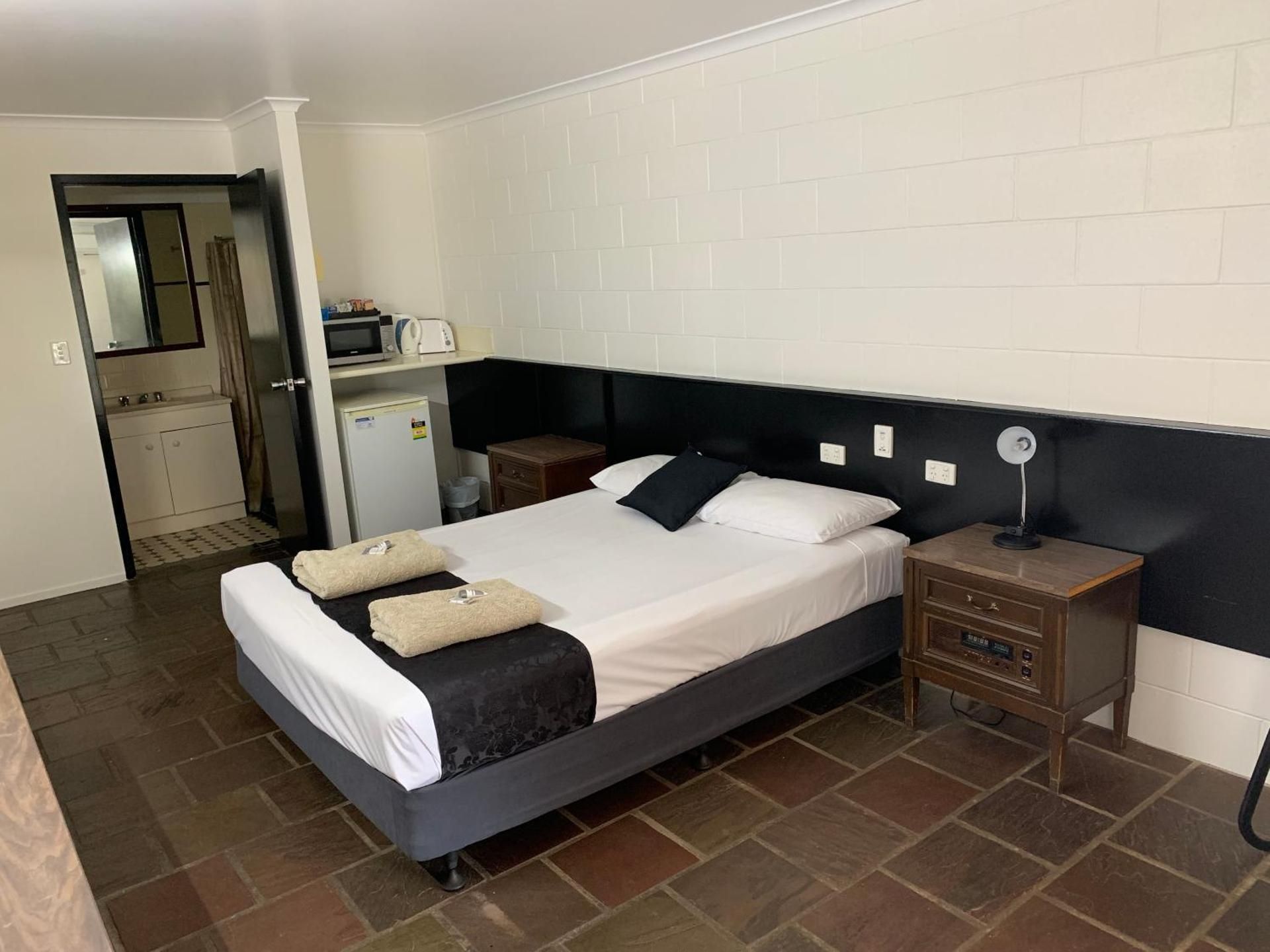Deluxe Queen Room