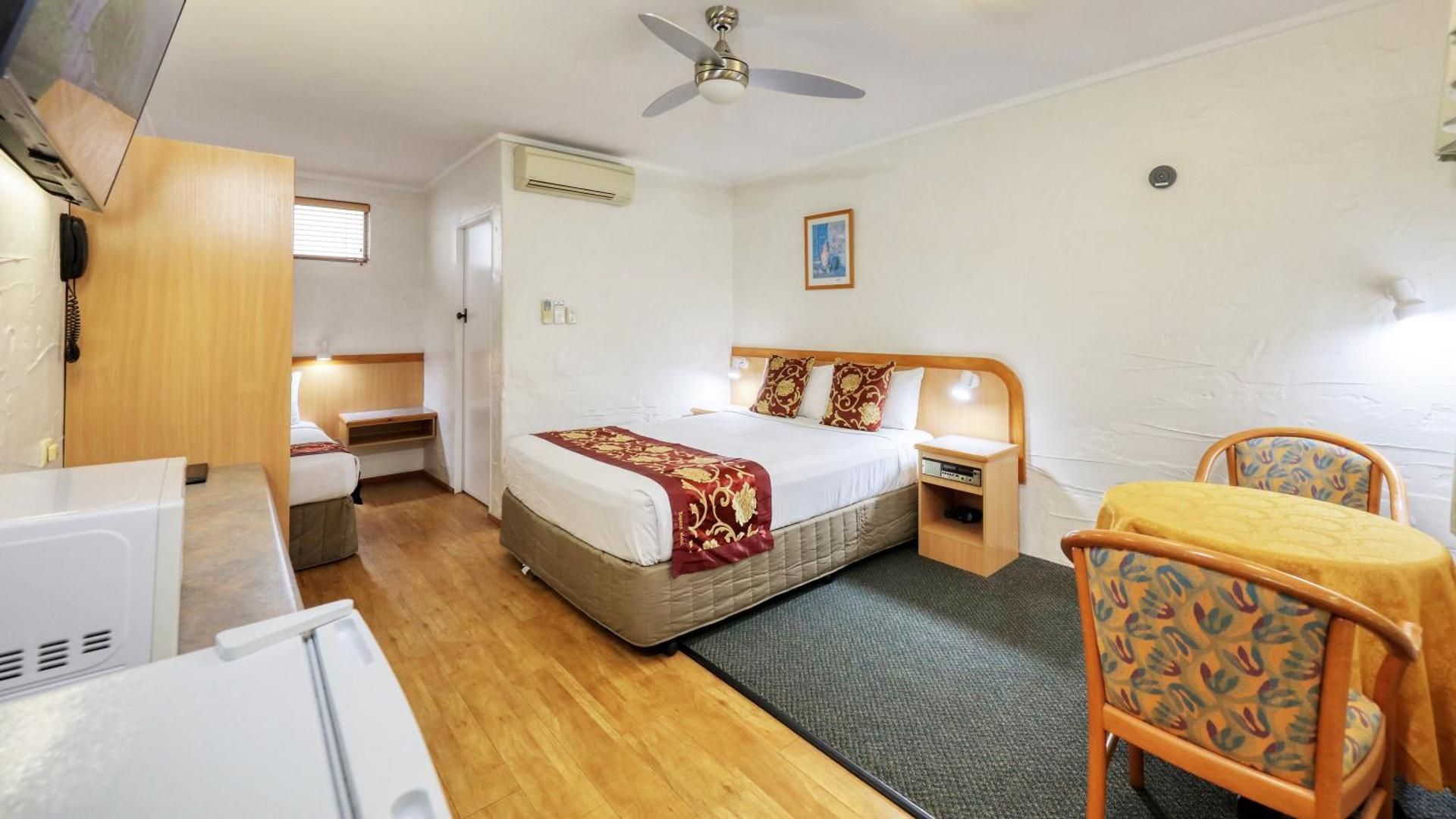 Espana Motel Queen Room