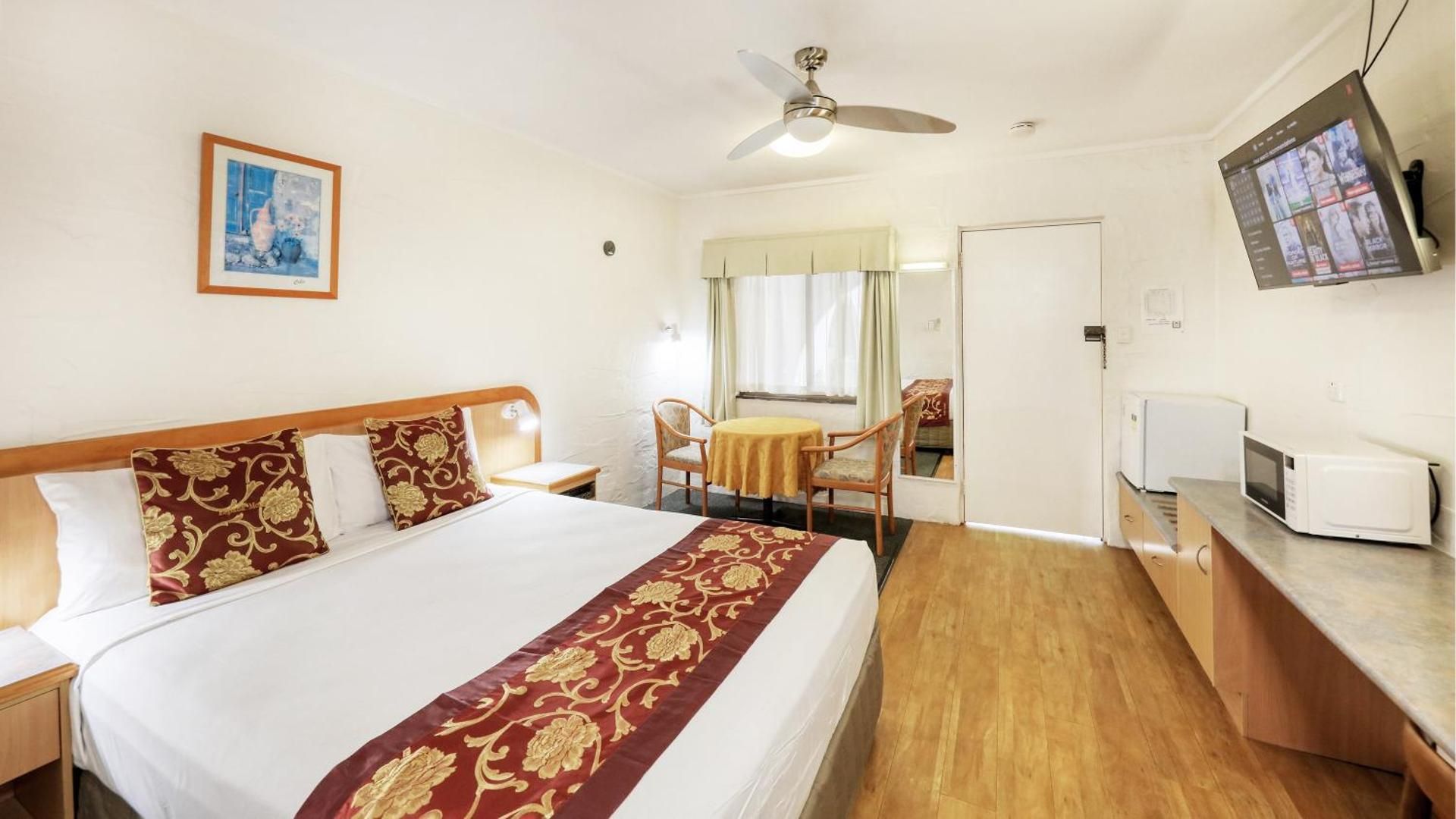 Espana Motel Queen Room 2