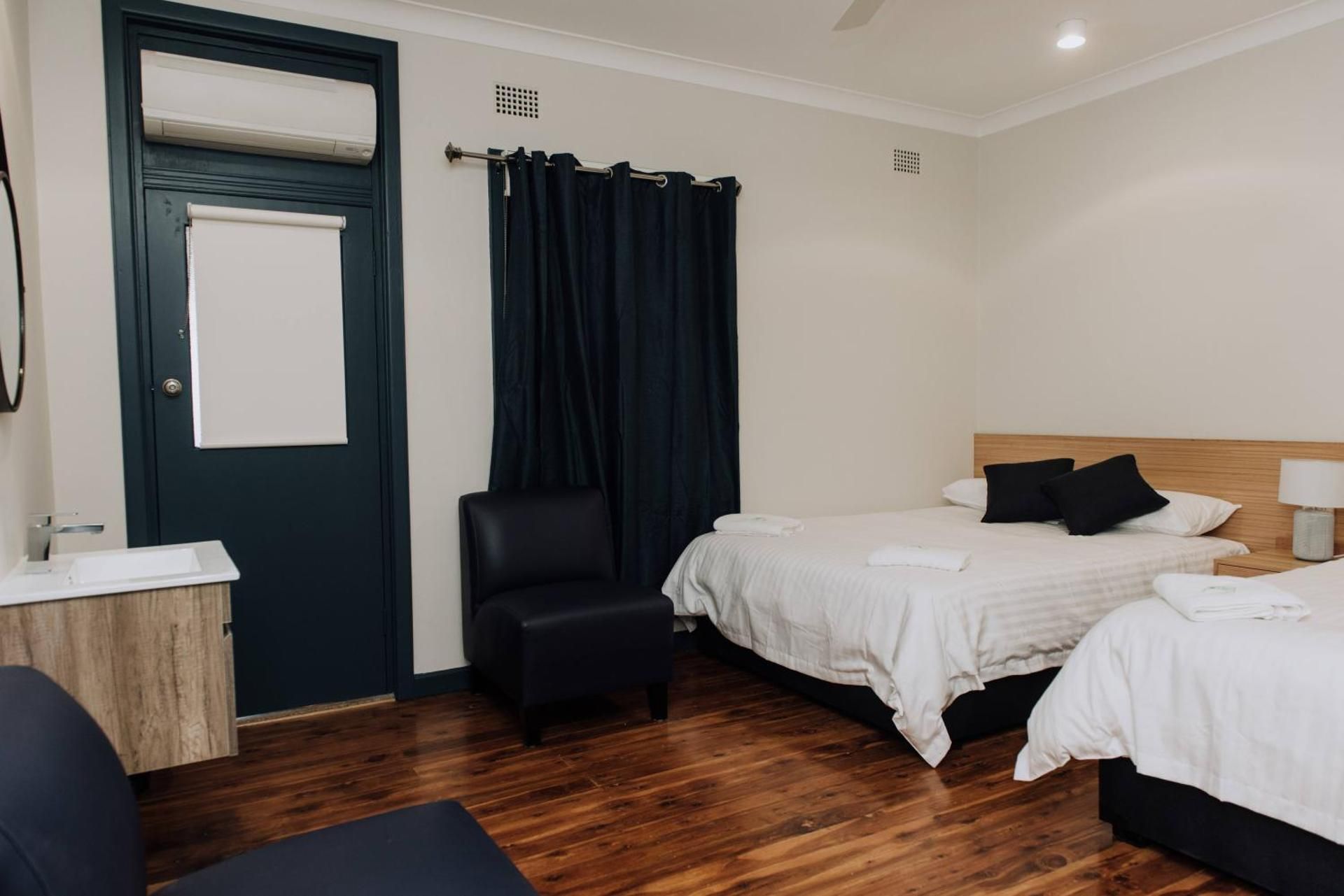 Triple Room with Private Bathroom