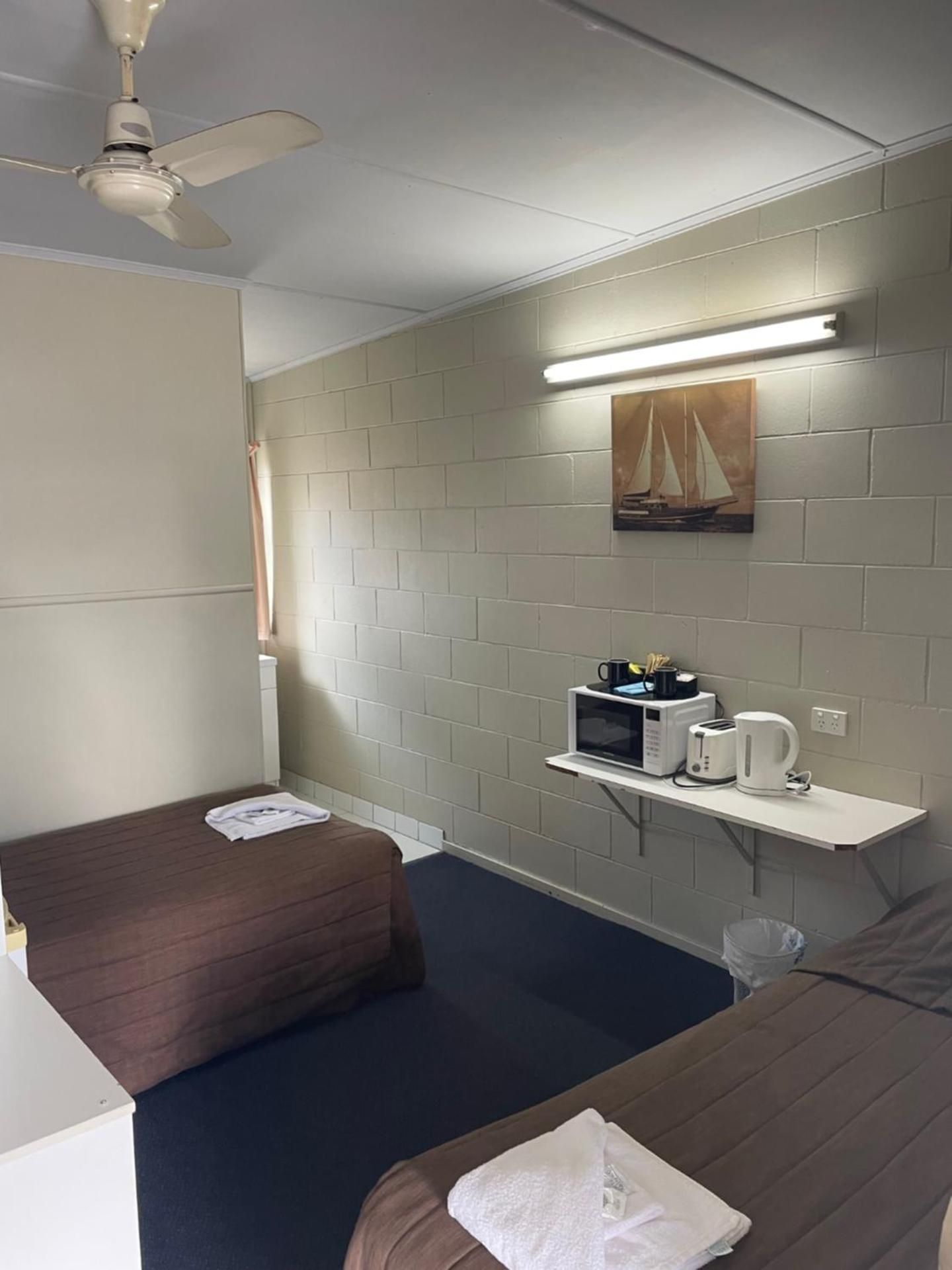 Twin Room with Bathroom