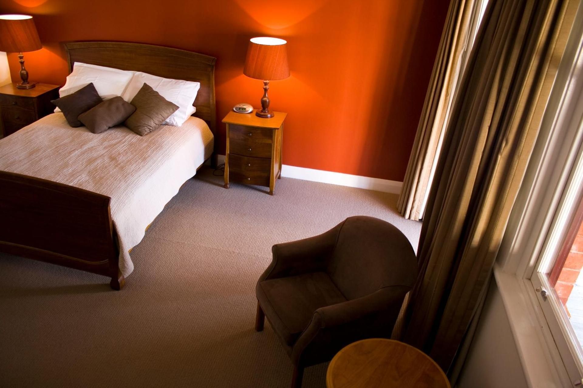 Deluxe Queen Room