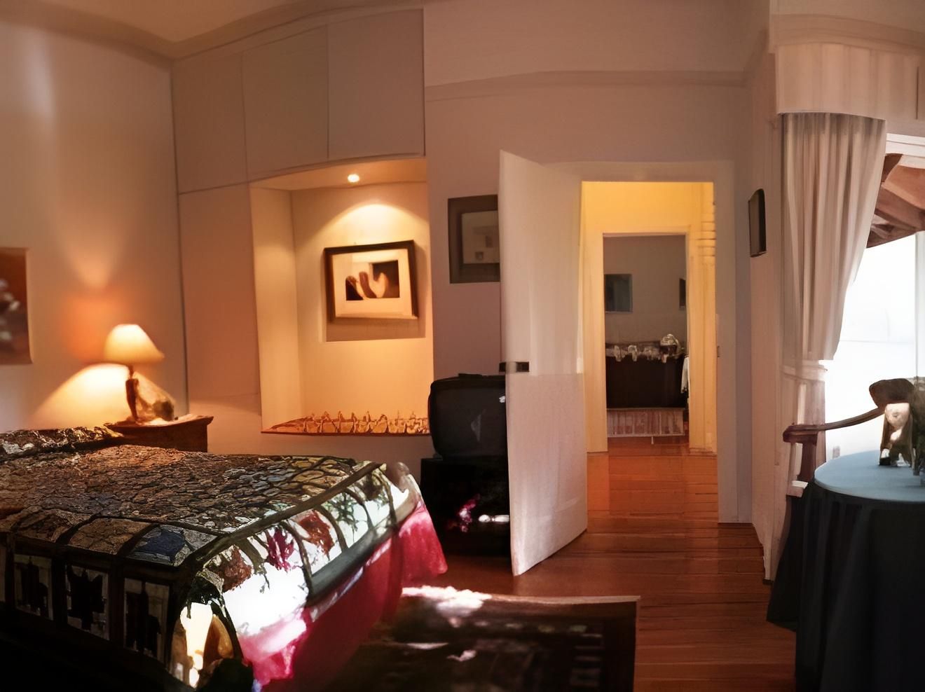 Honeymoon Spa Suite