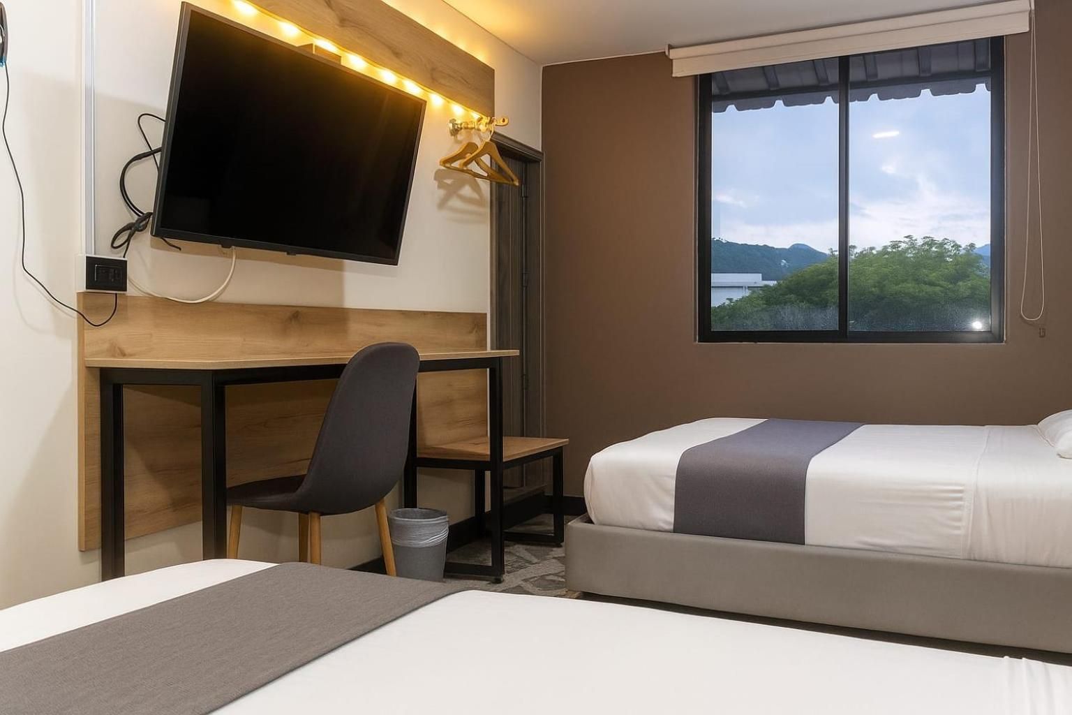 Deluxe Single Room