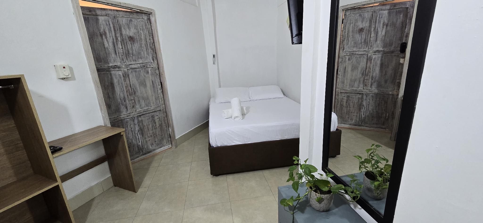 Double Classic with Shared Bathroom