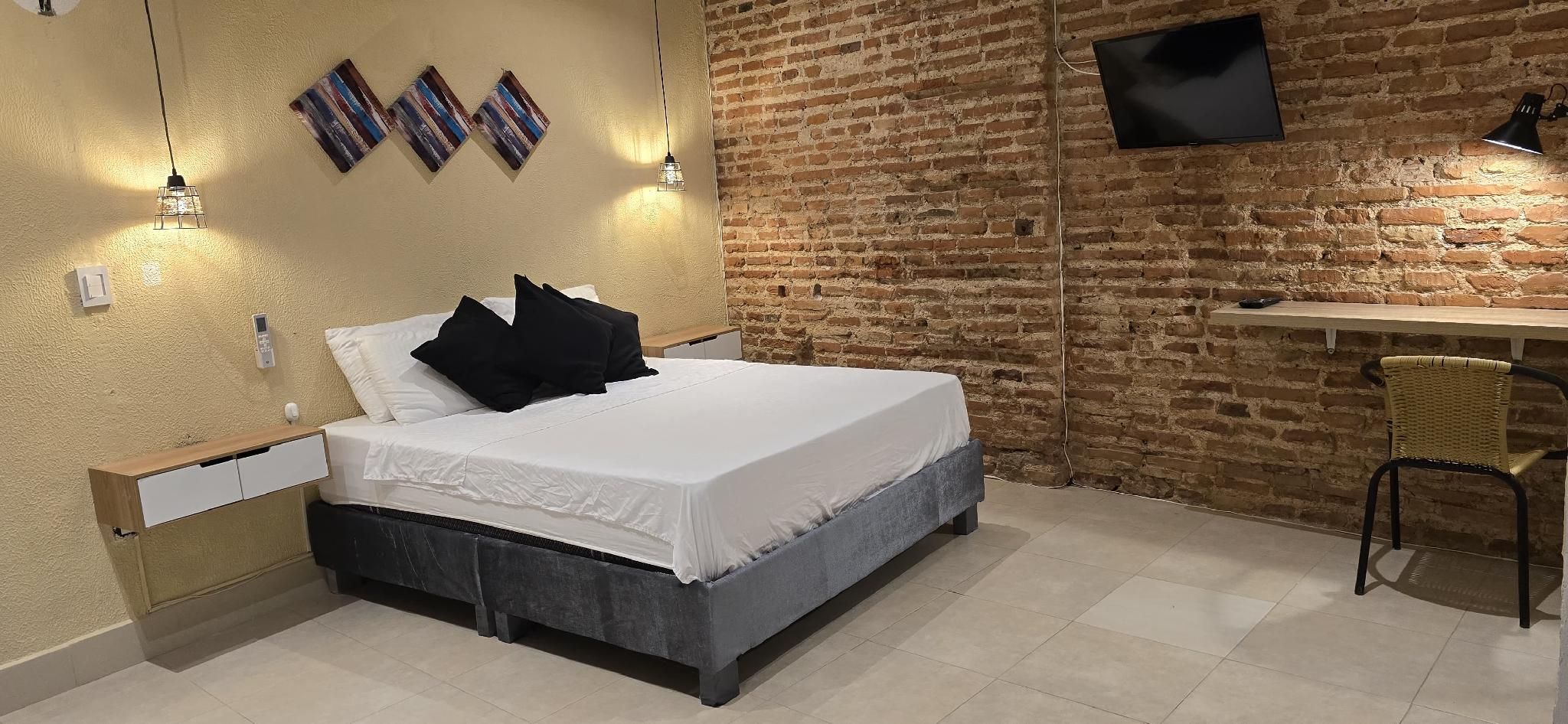 Casa Agena Triple Private Bathroom 2