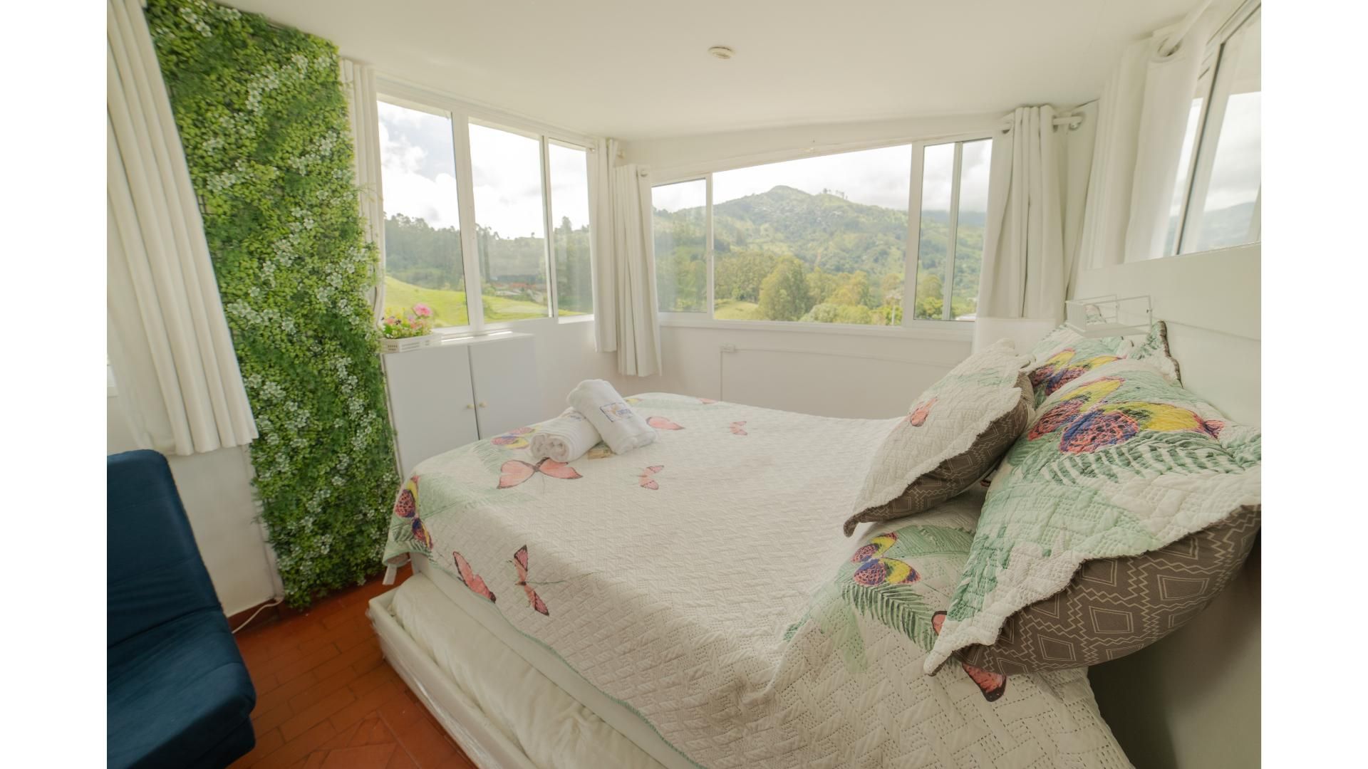 1-Bedroom Apartment with Kitchen