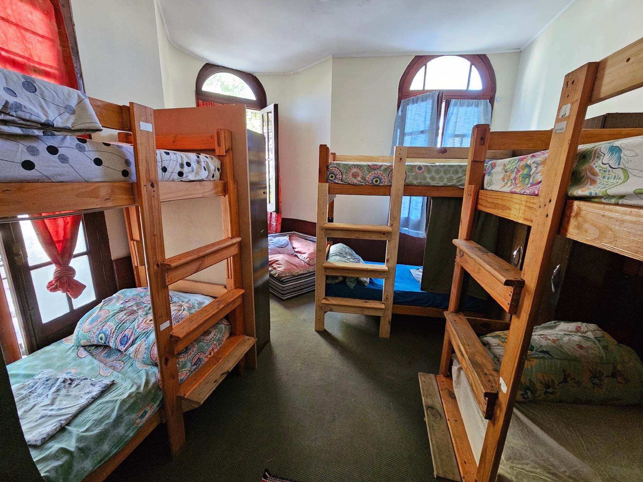 Shared Female Suite - 8 Beds