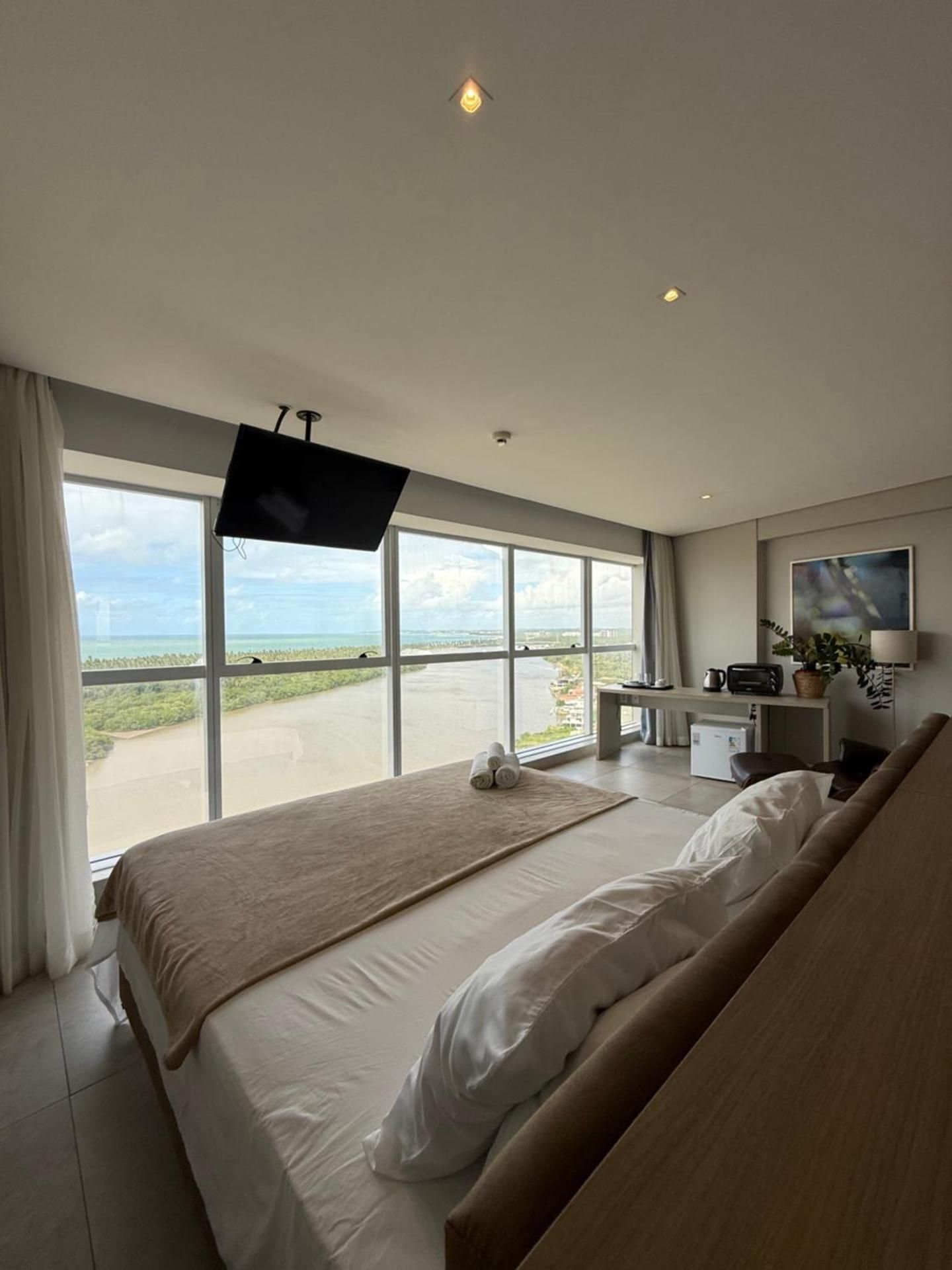 Deluxe Suite with Sea View