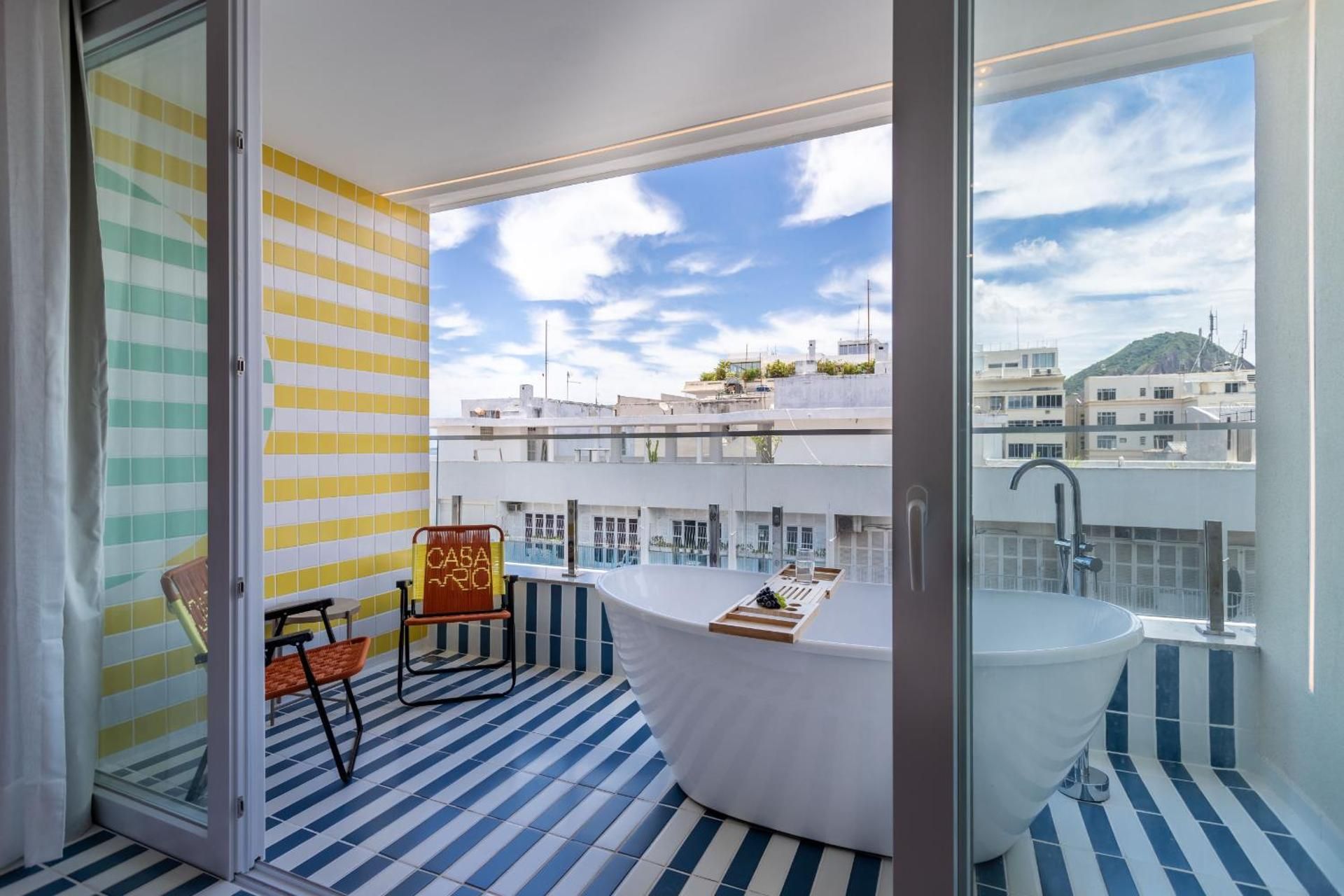 One-Bedroom Apartment With Ocean View