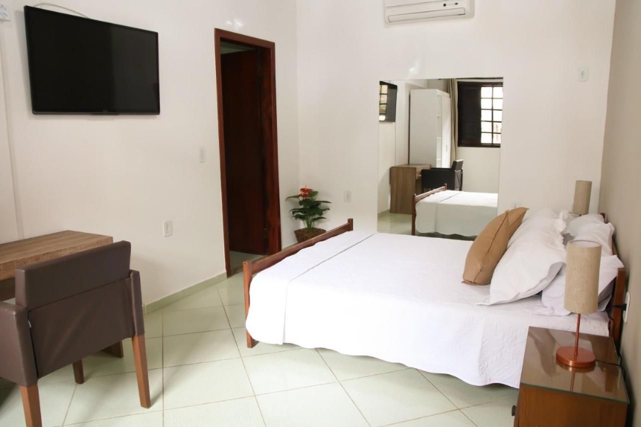 Queen Suite with Spa Bath