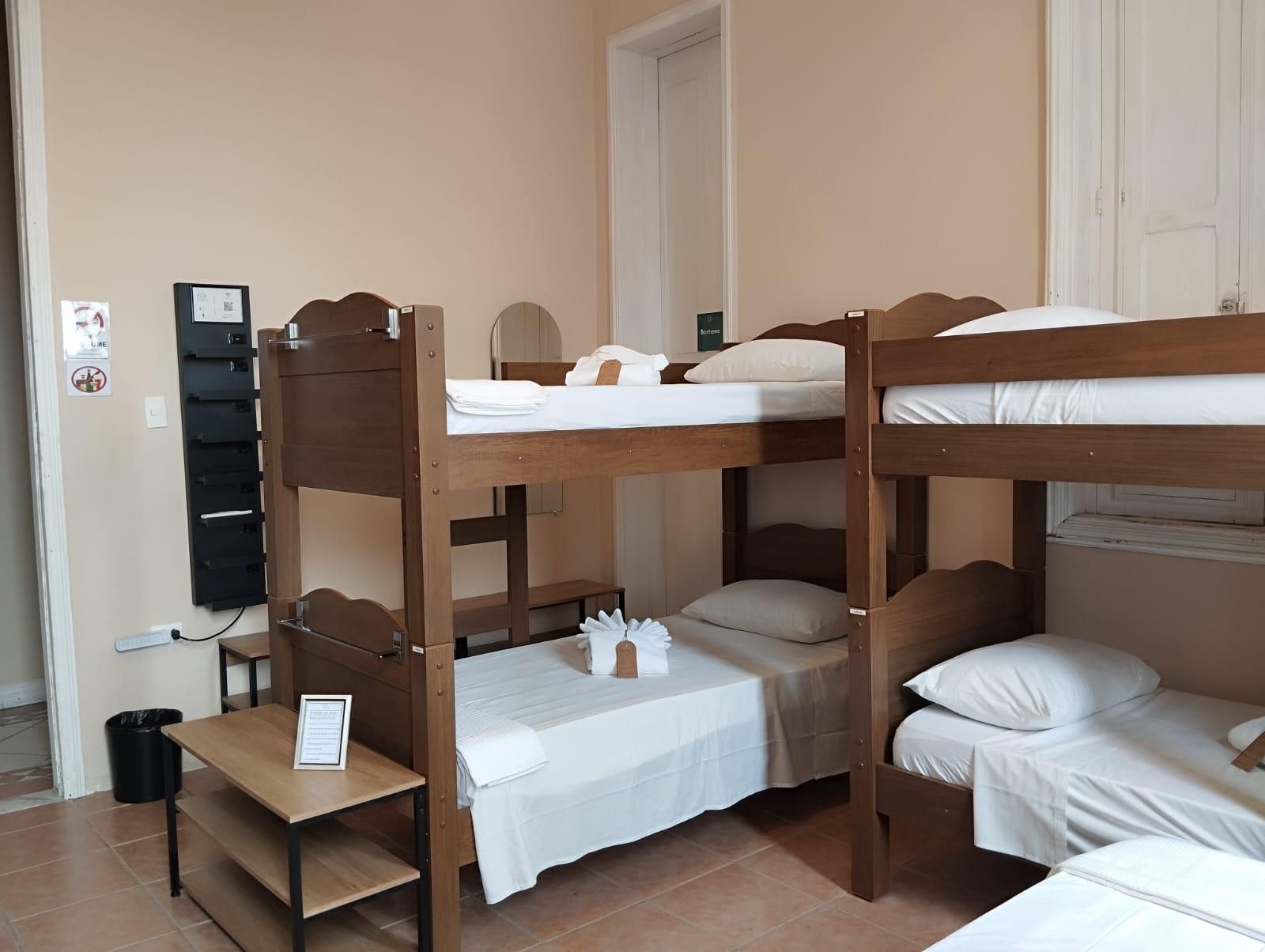 Shared Room for 6 People with Bunk Bed