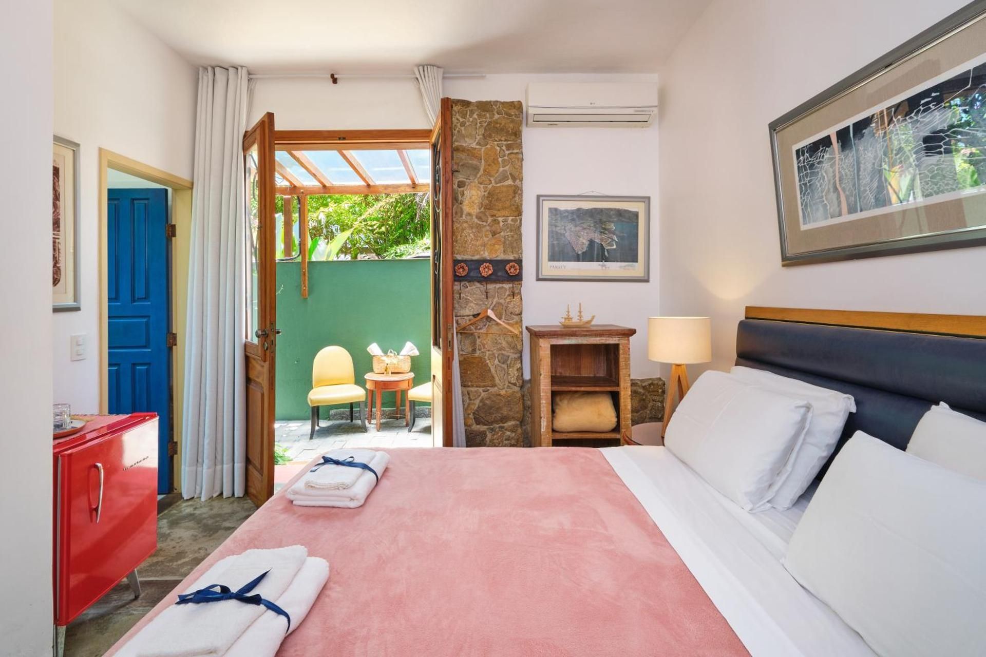 King Room with Whirlpool - Non-Smoking