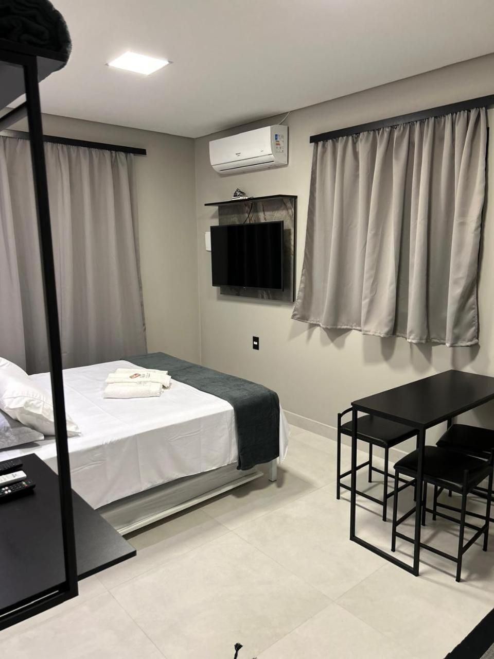 One-Bedroom Apartment with Balcony