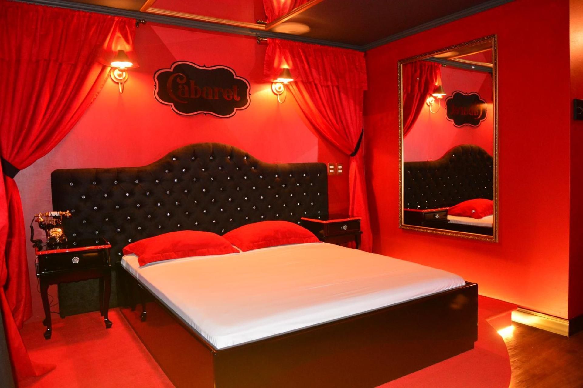 Double Room with Hot Tub