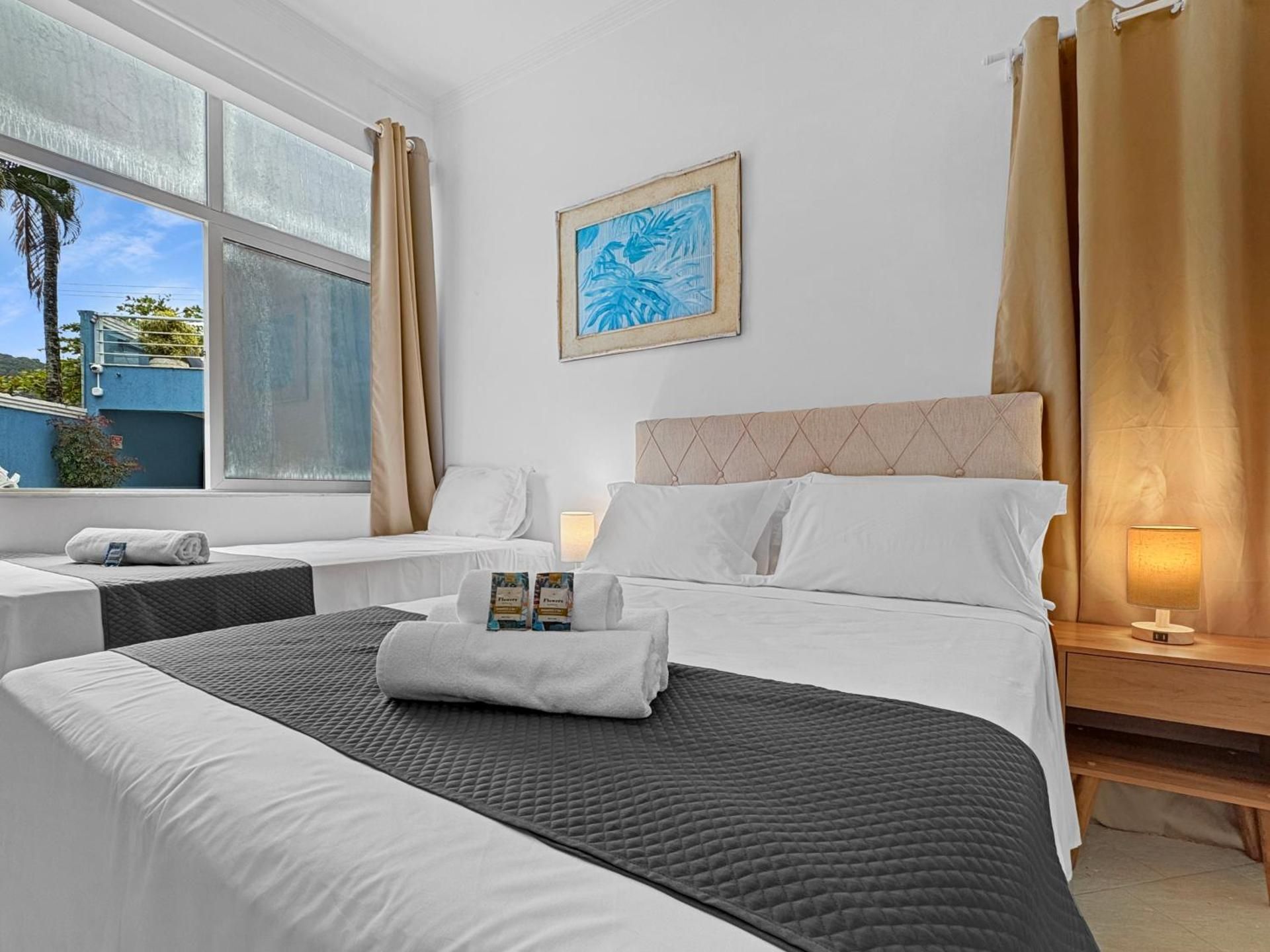 Triple Room with Private Bathroom