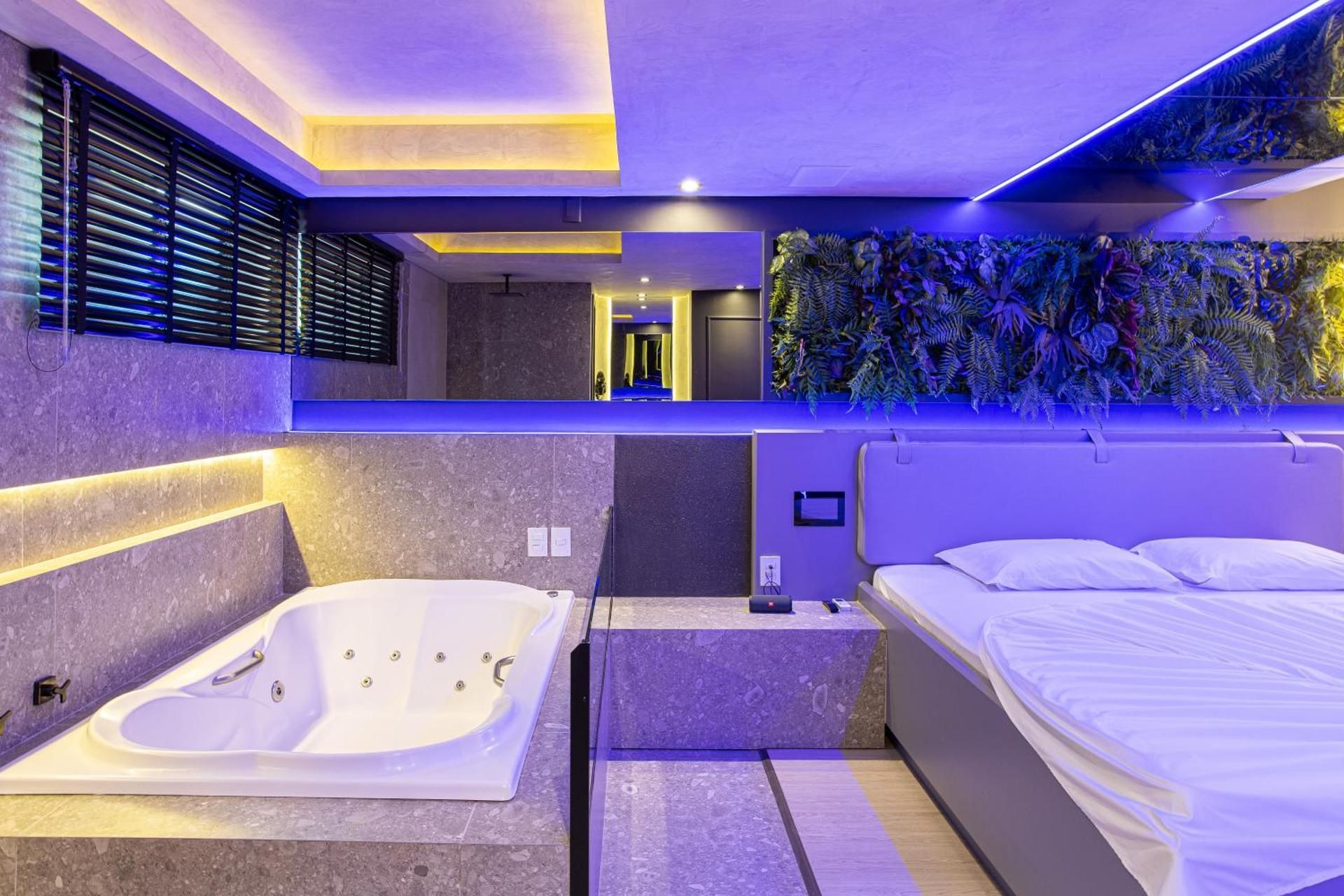 Double Room with Spa Bath