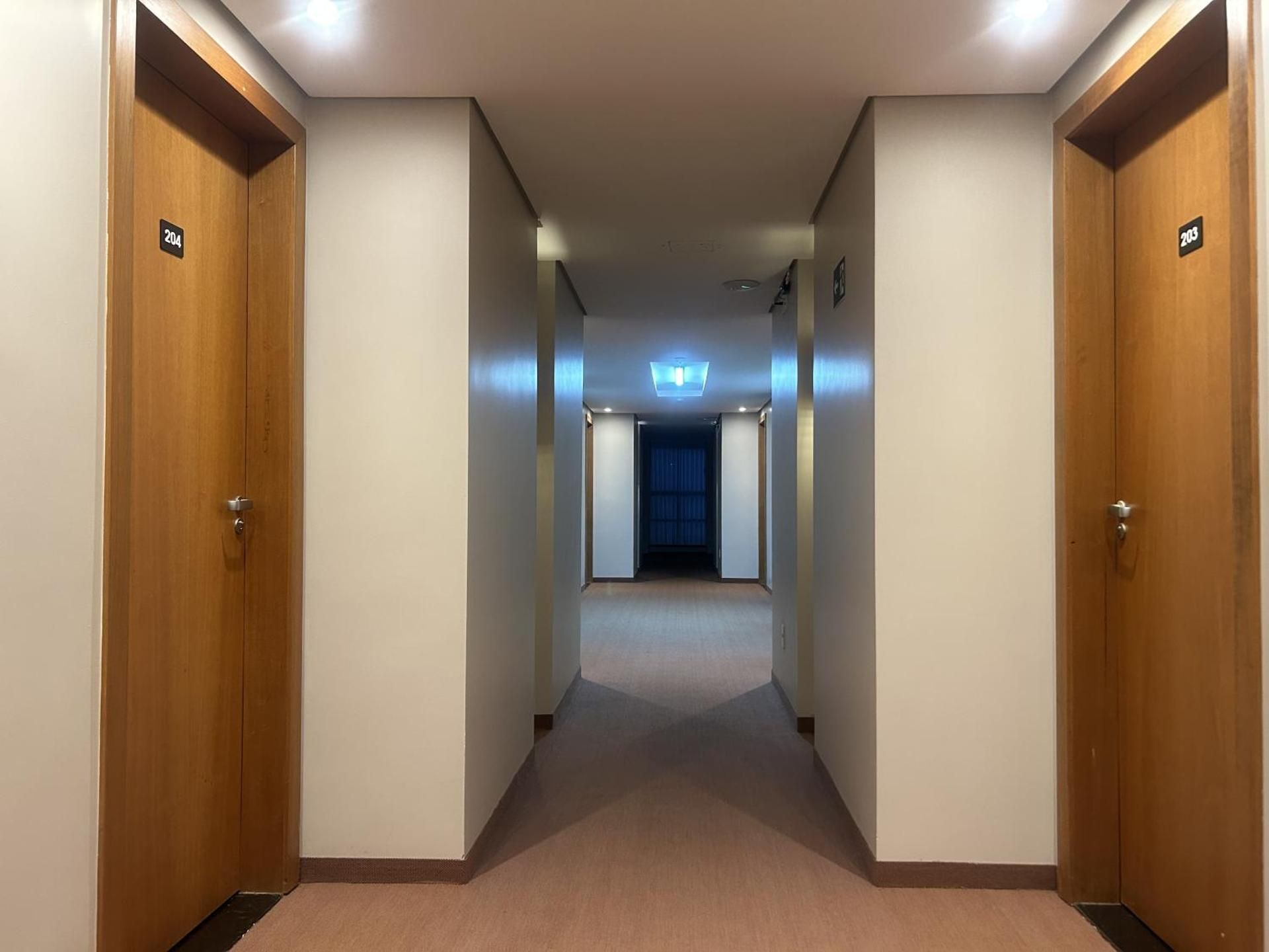 Izzy Hotel