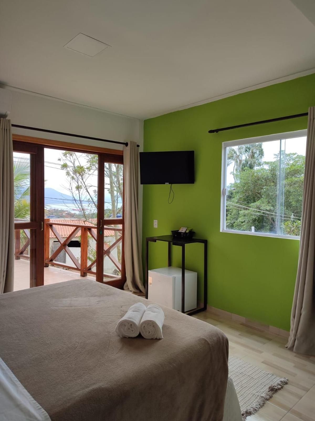 Quadruple Room with Private Bathroom