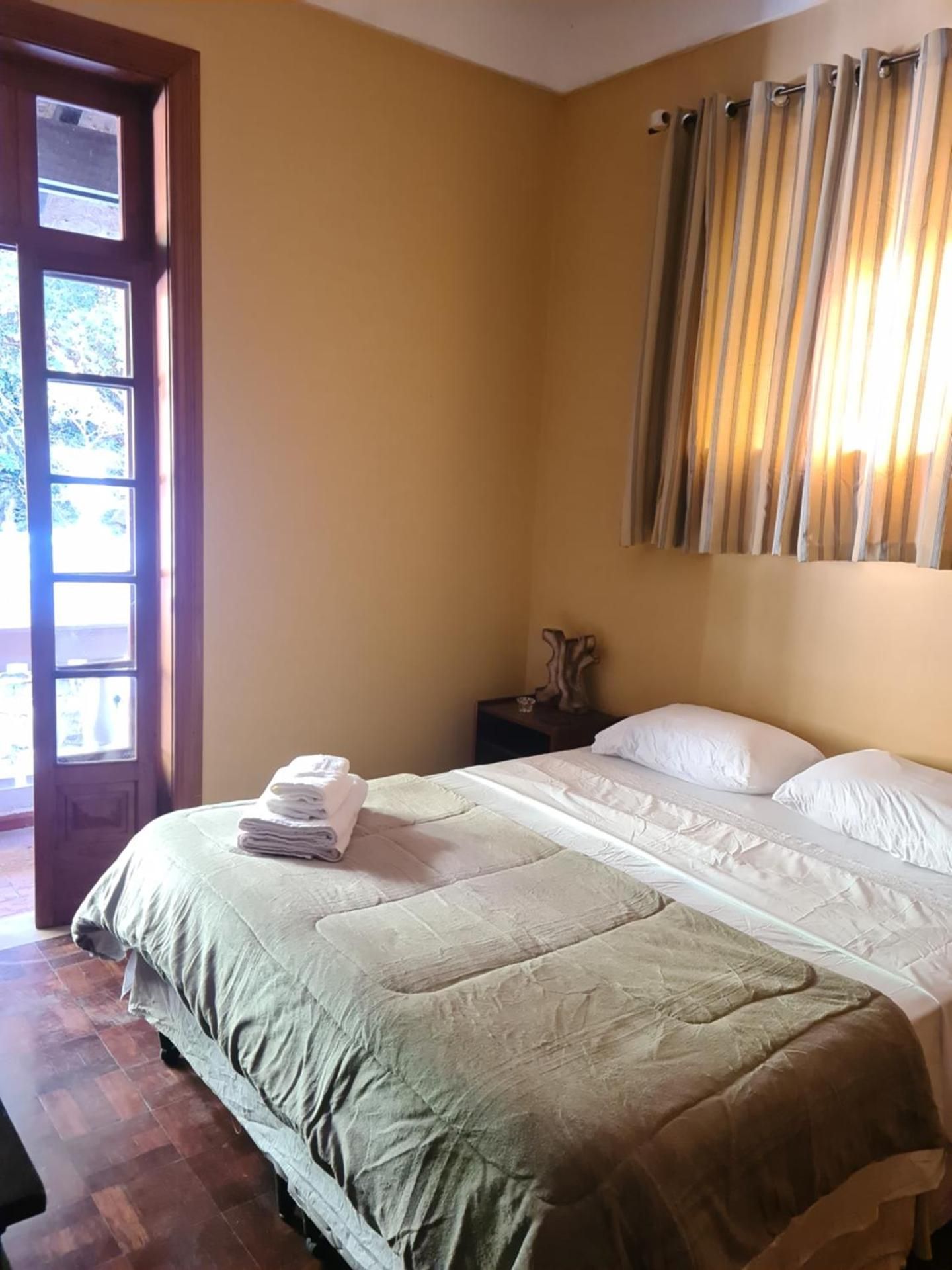 Queen Room with Garden View