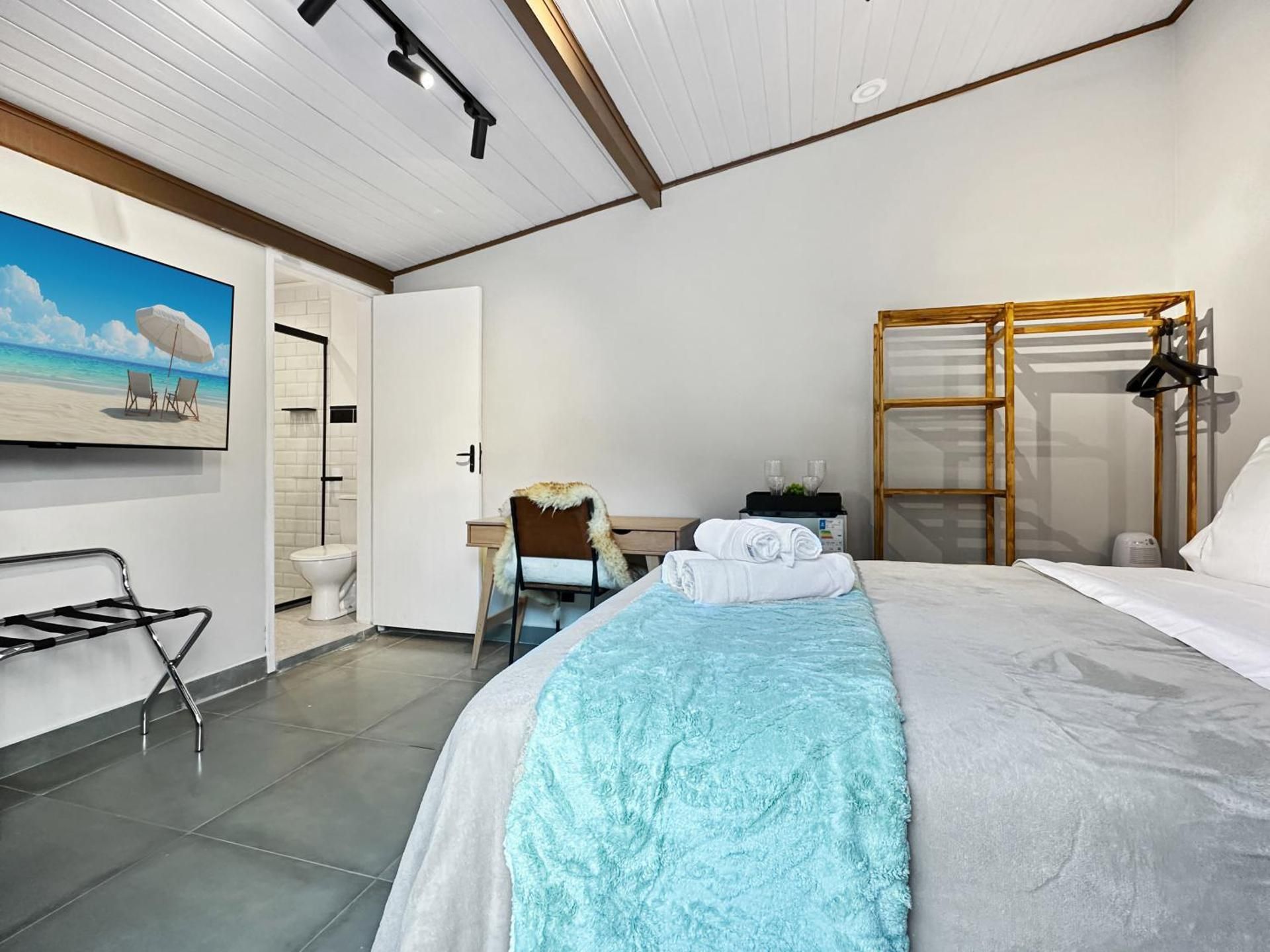 Double Room with Private Bathroom