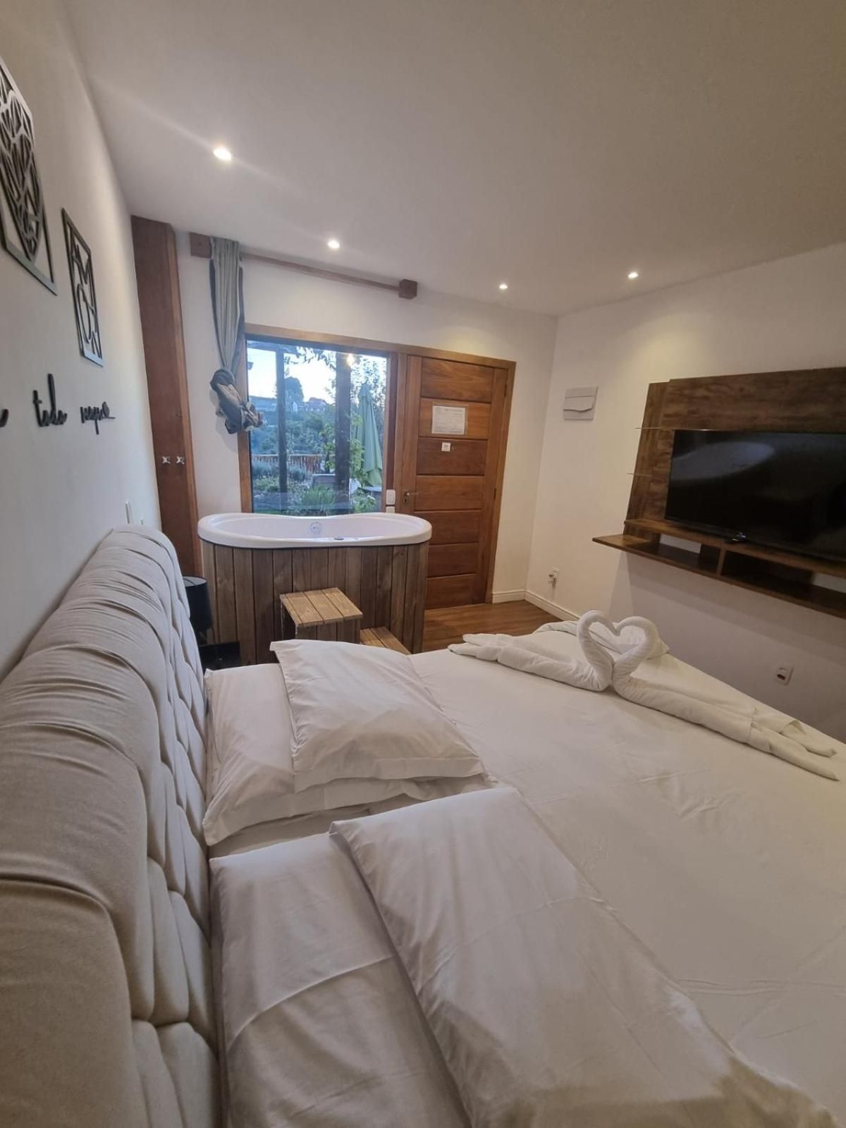 Suite with Mountain View