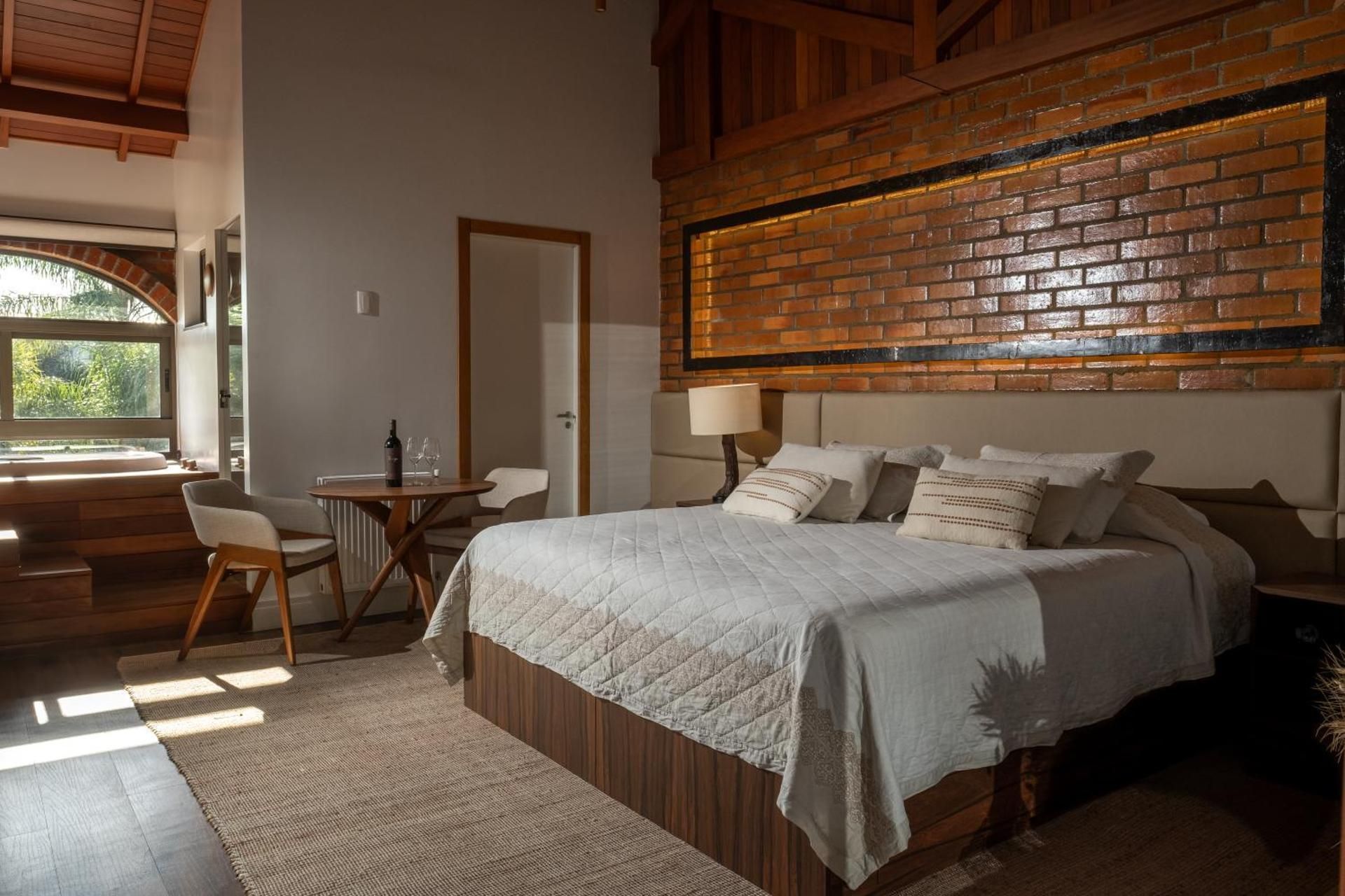 King Suite with Spa Bath