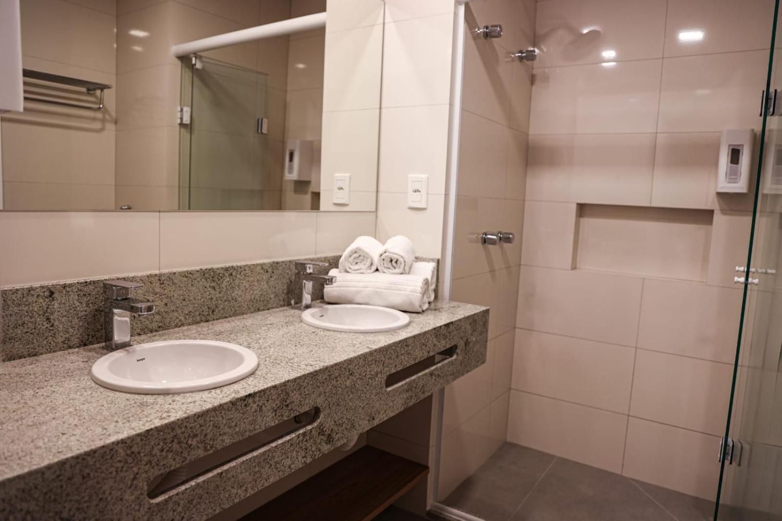 Superior One-Bedroom Apartment