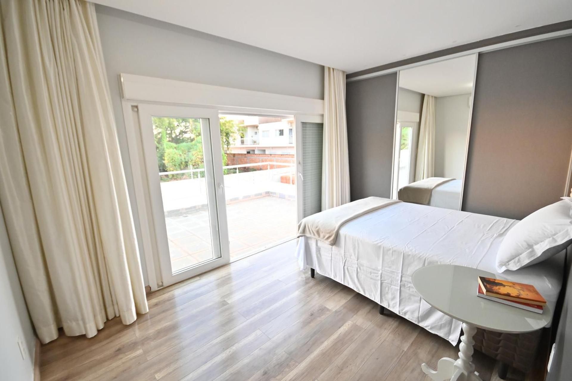 Room House