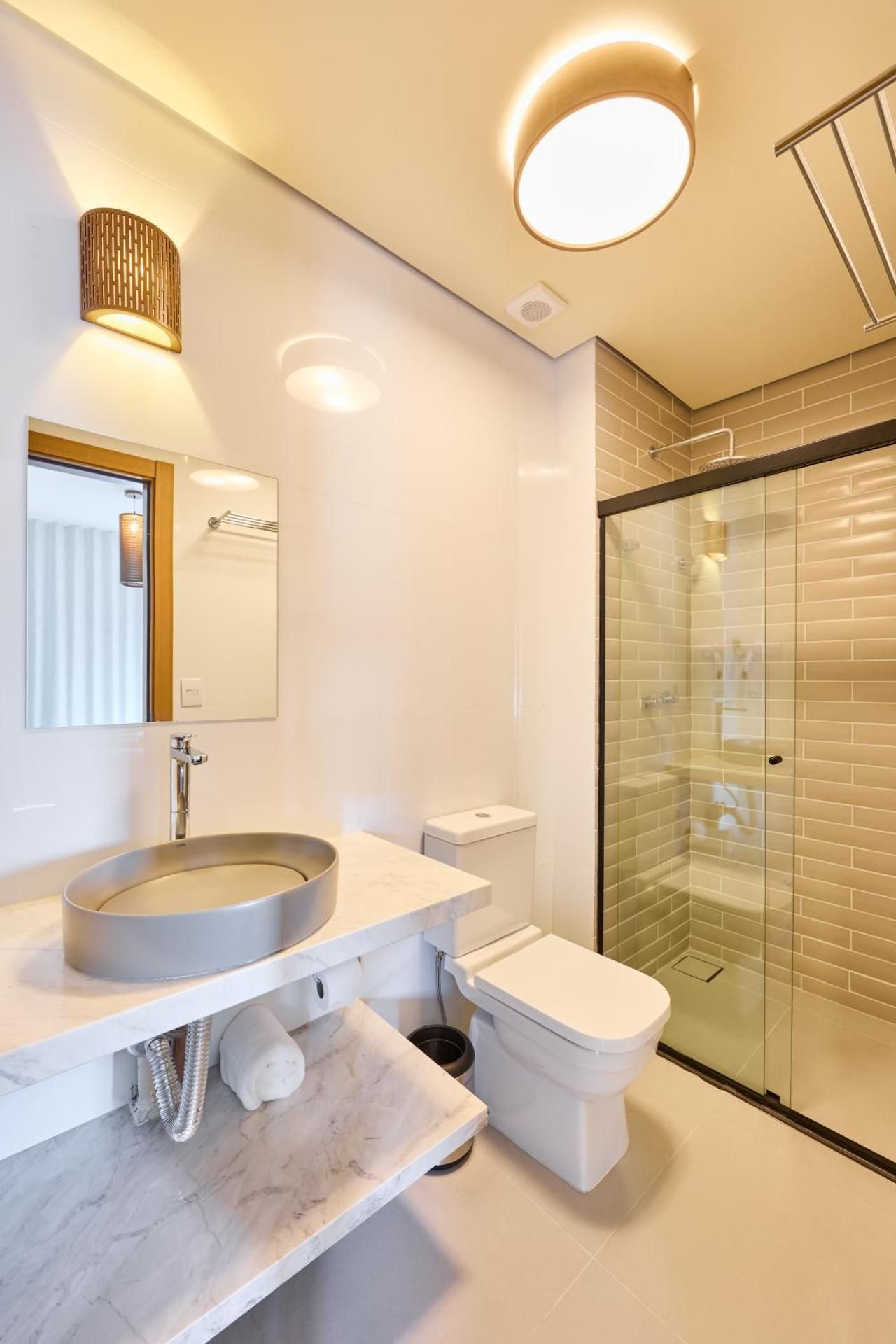 Two-Bedroom Deluxe Apartment with Balcony