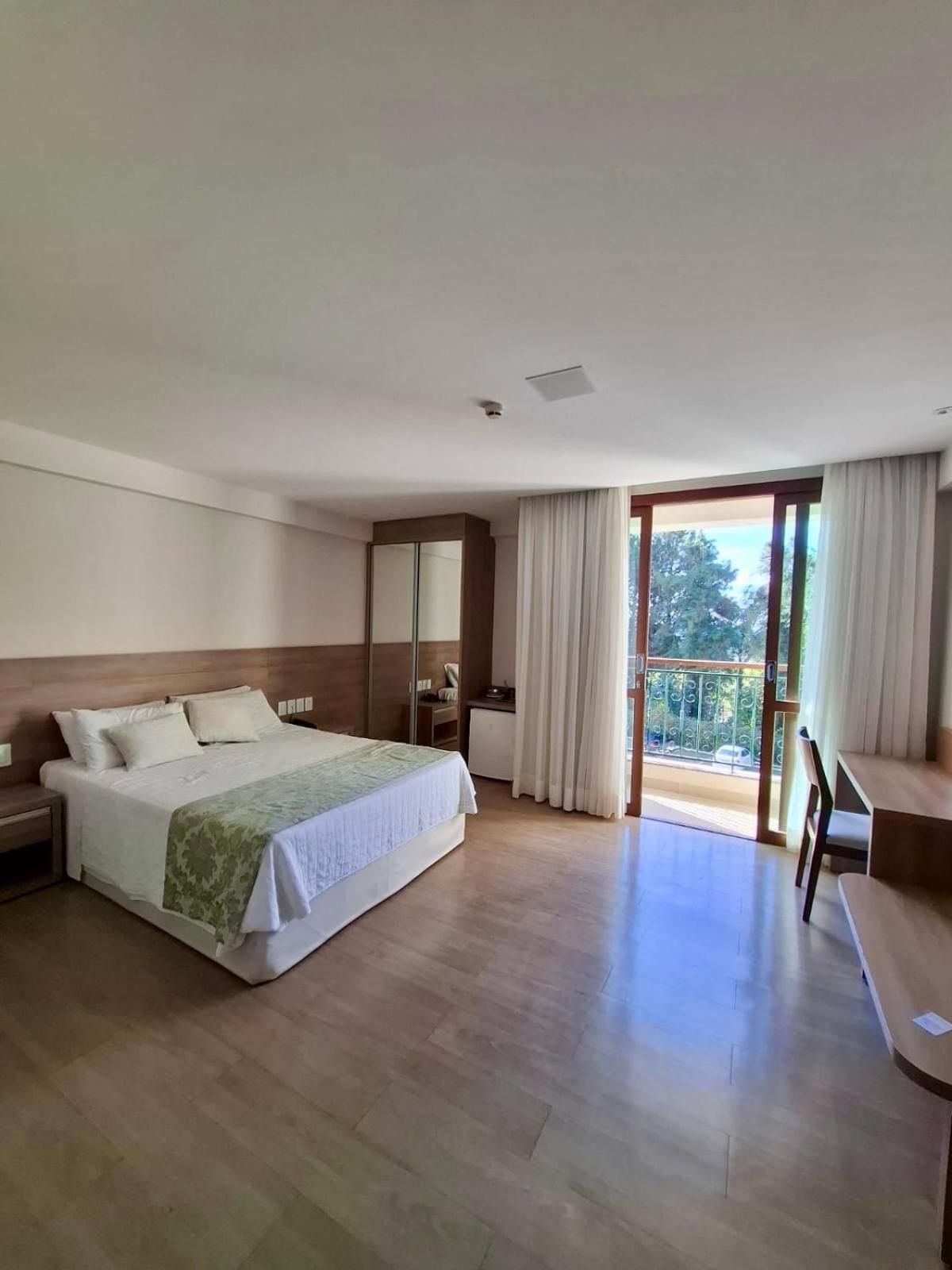 Suite with Garden View