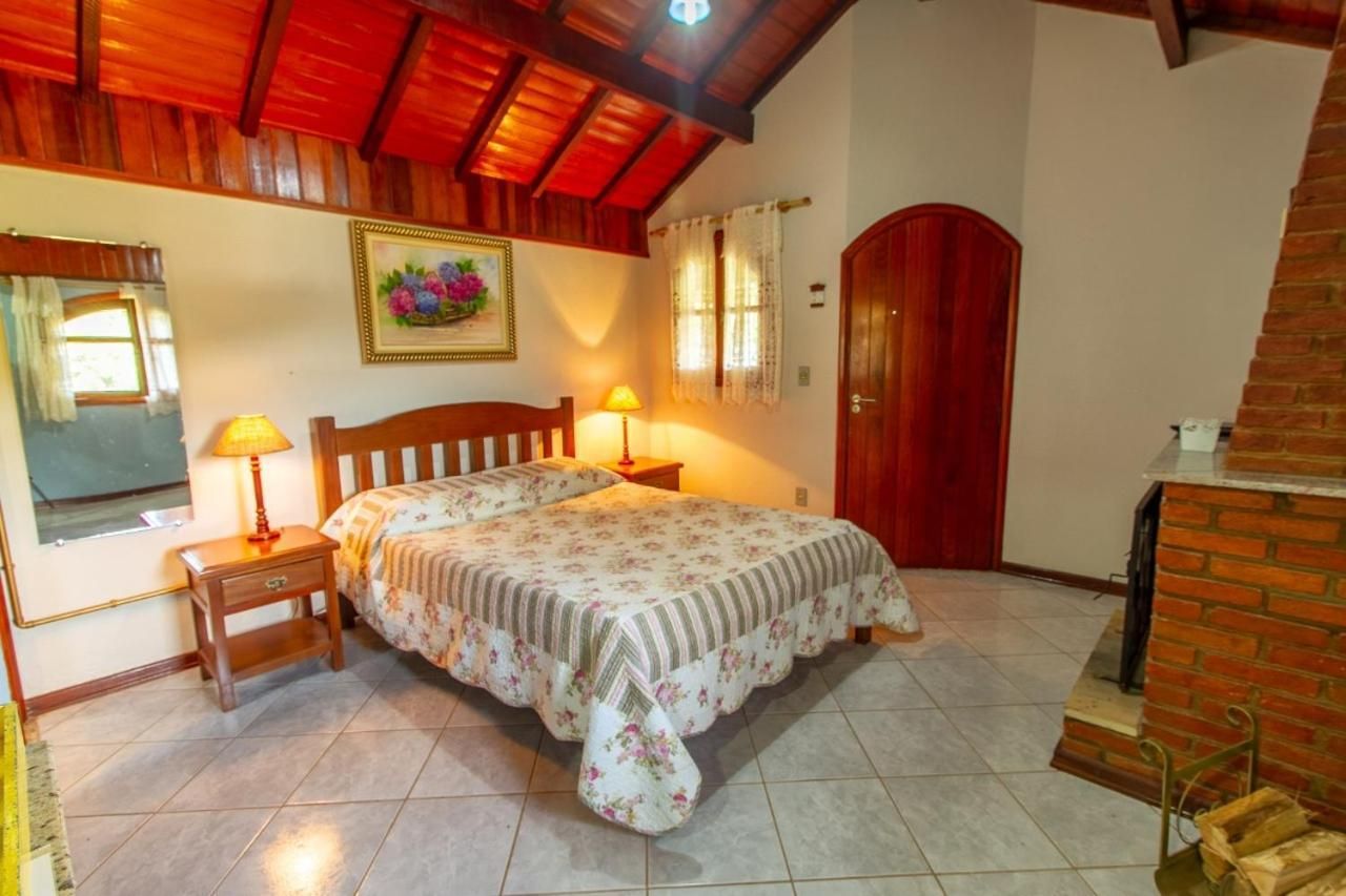 Chalet (2 Adults)