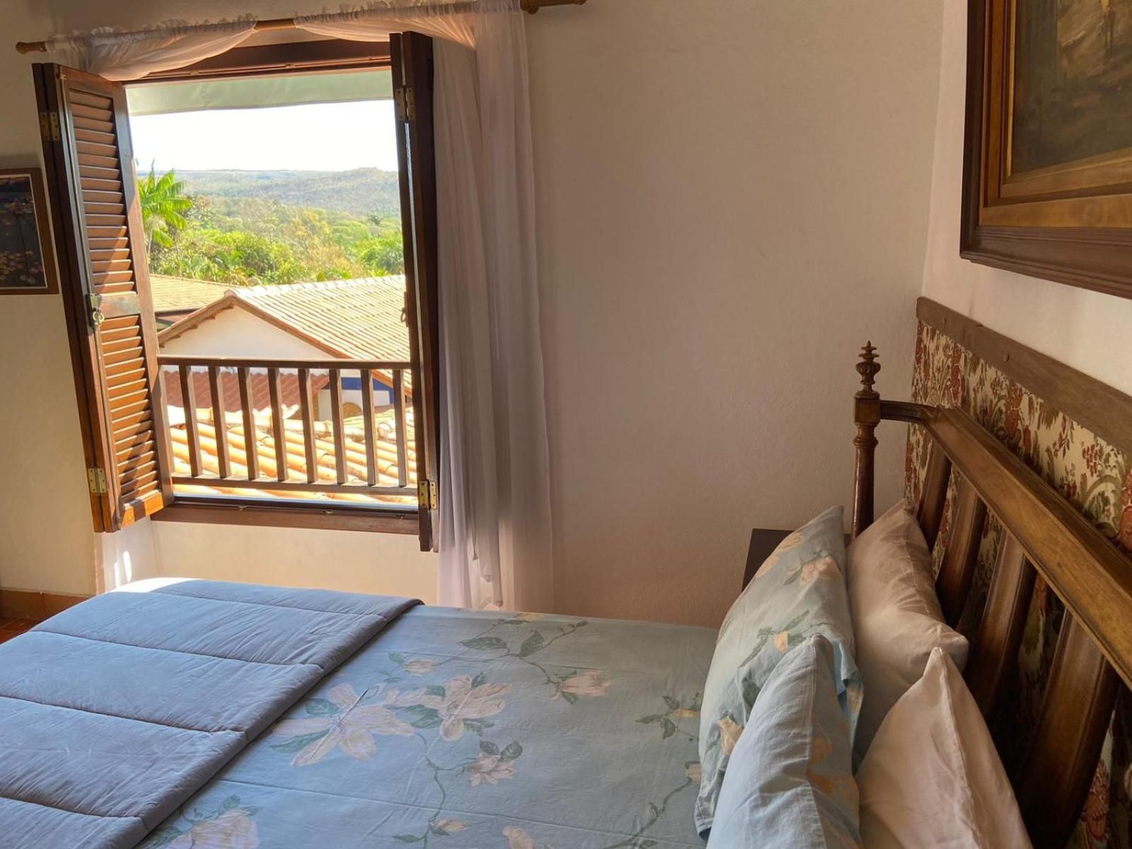 Suite with Mountain View