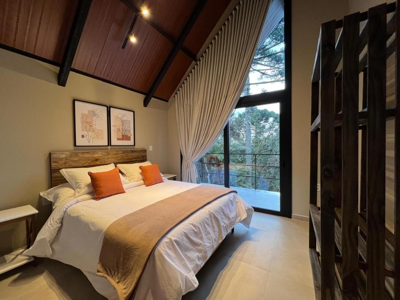 Deluxe Double Room with Bath