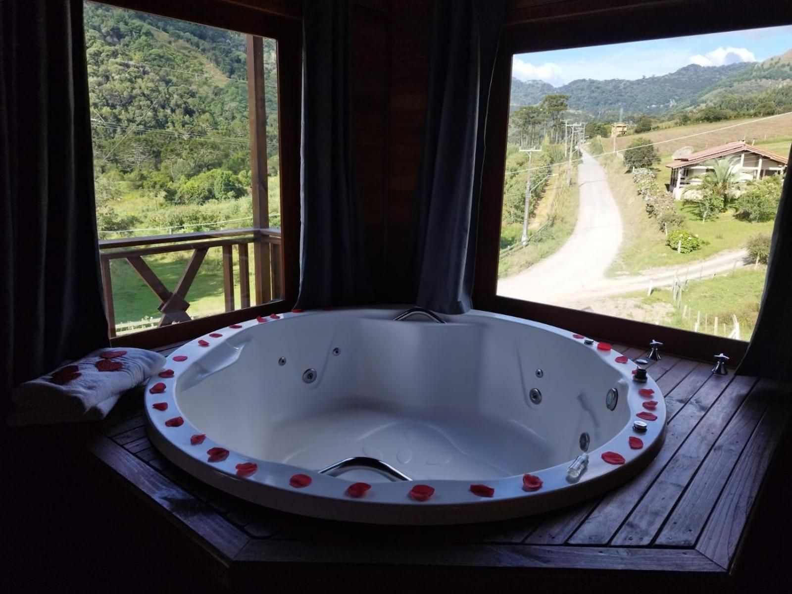 King Suite with Spa Bath