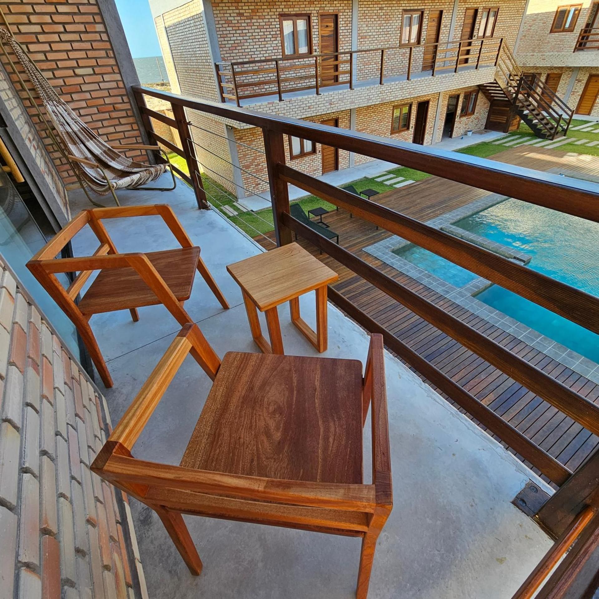 Apartment with Pool View 