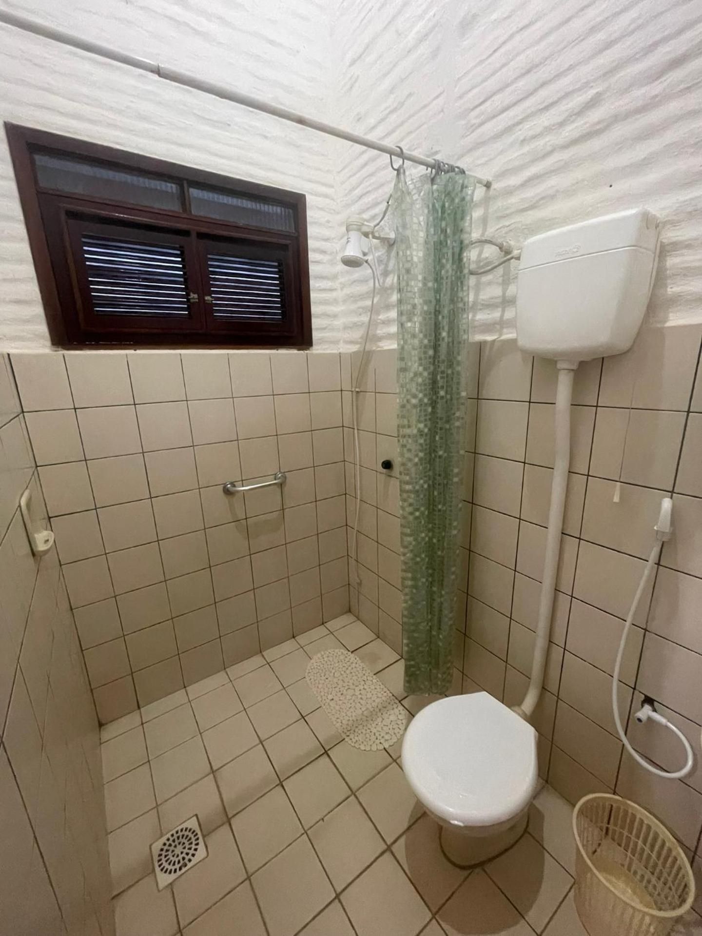 Deluxe Room (2 Adults + 1 Child)
