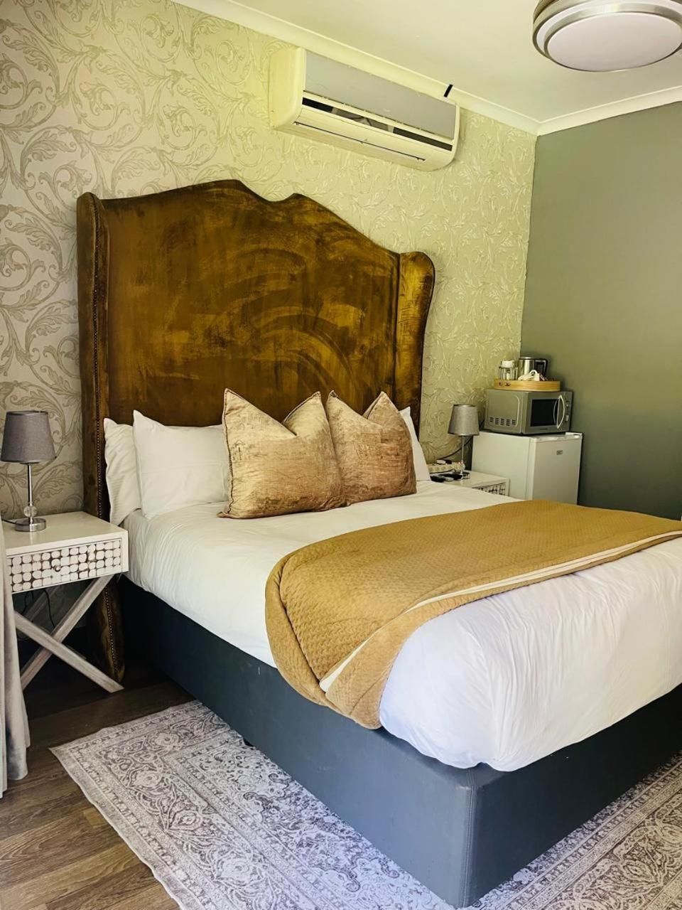 Basic Double Room
